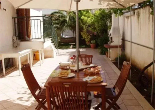 Summer, Restaurant/Places to Eat in Residenza Del Sole