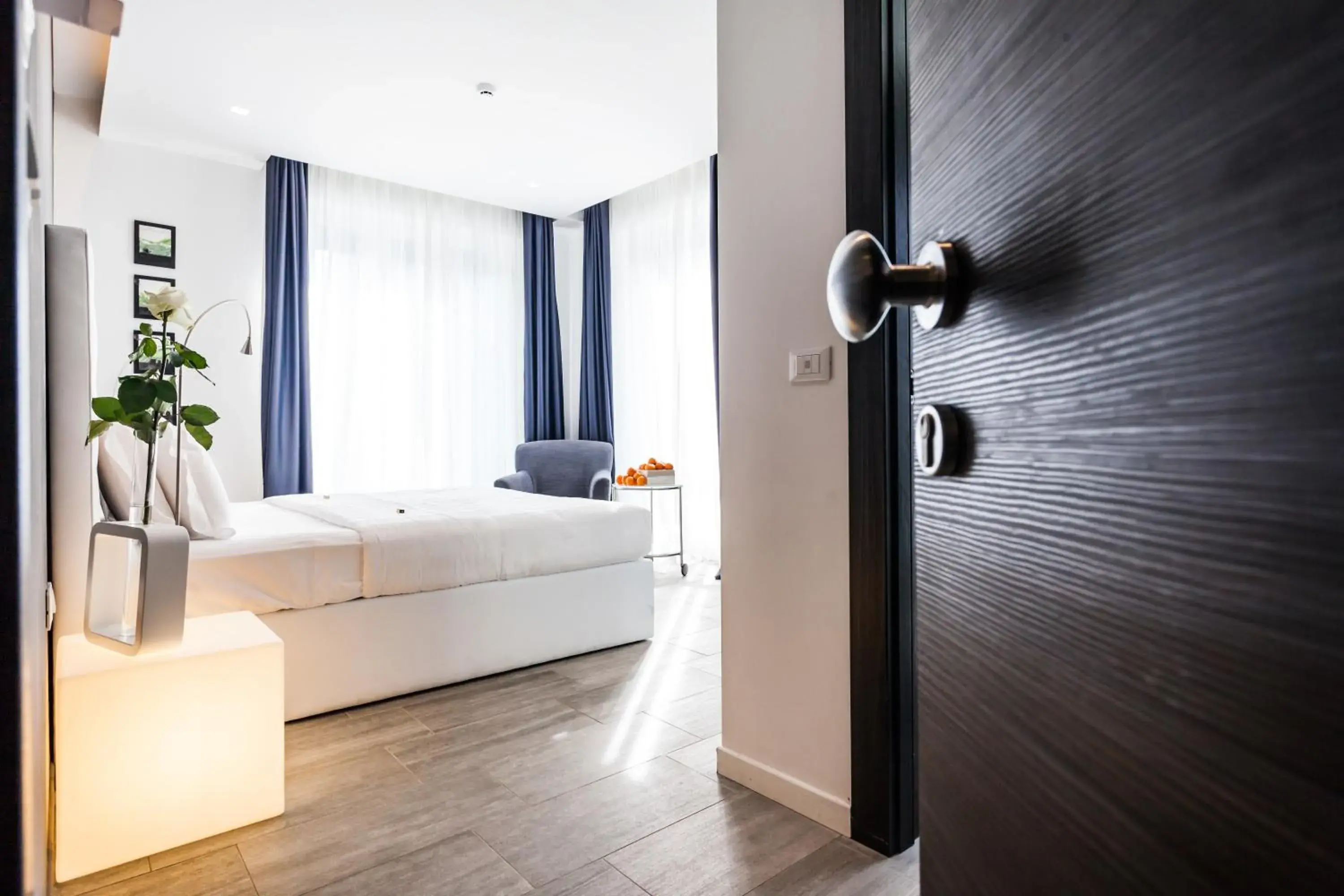 Day, Bed in Made to Measure Business Day, Bed in Made to Measure Business