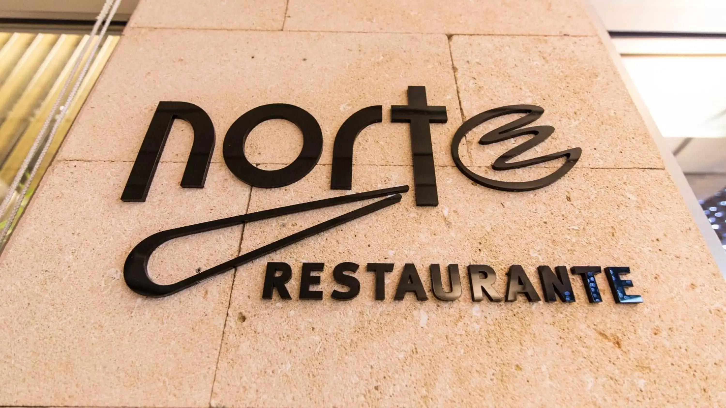 Restaurant/places to eat, Logo/Certificate/Sign/Award in Hotel Mas Camarena