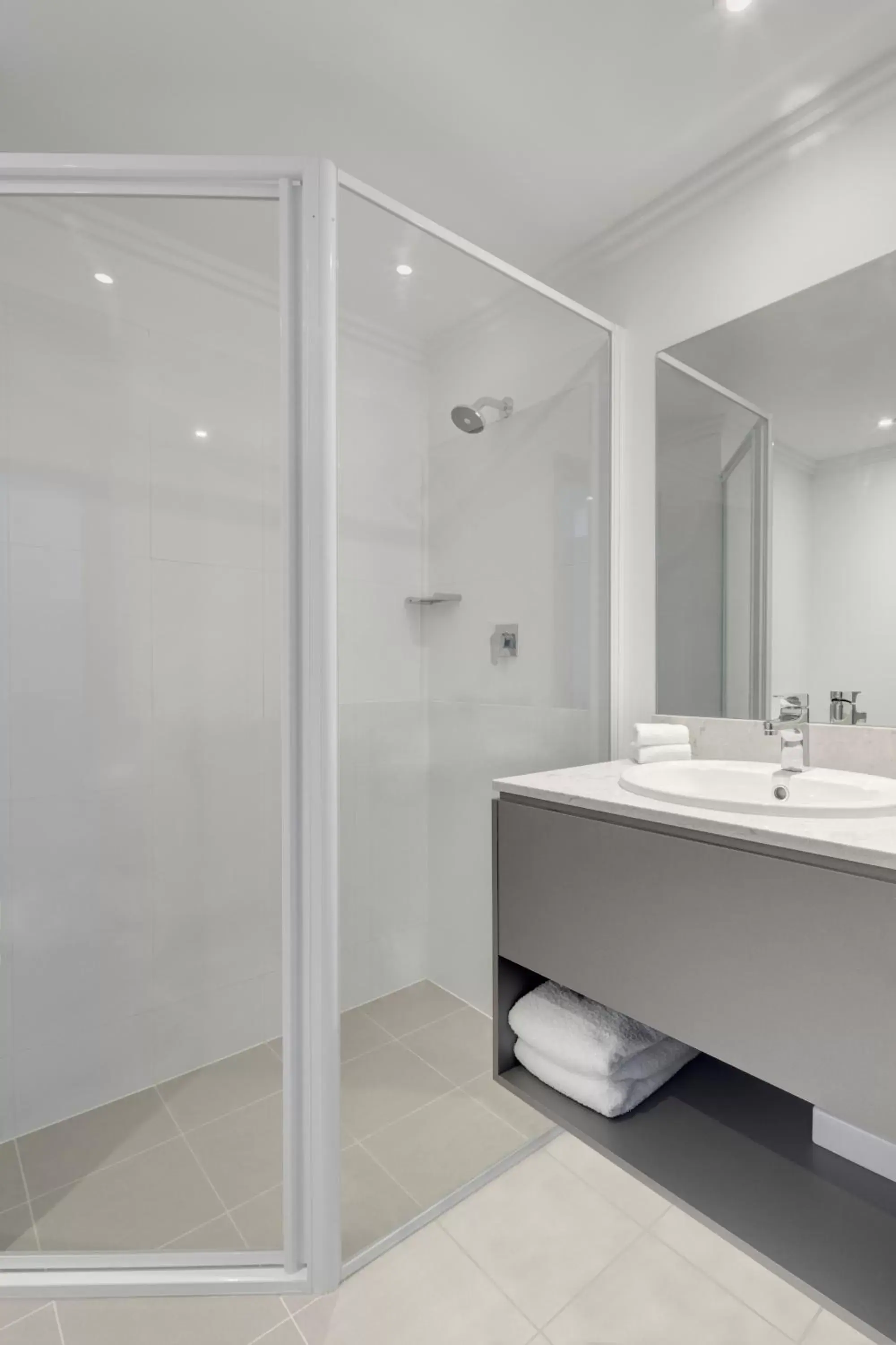 Shower, Bathroom in Mercure Sydney Bankstown