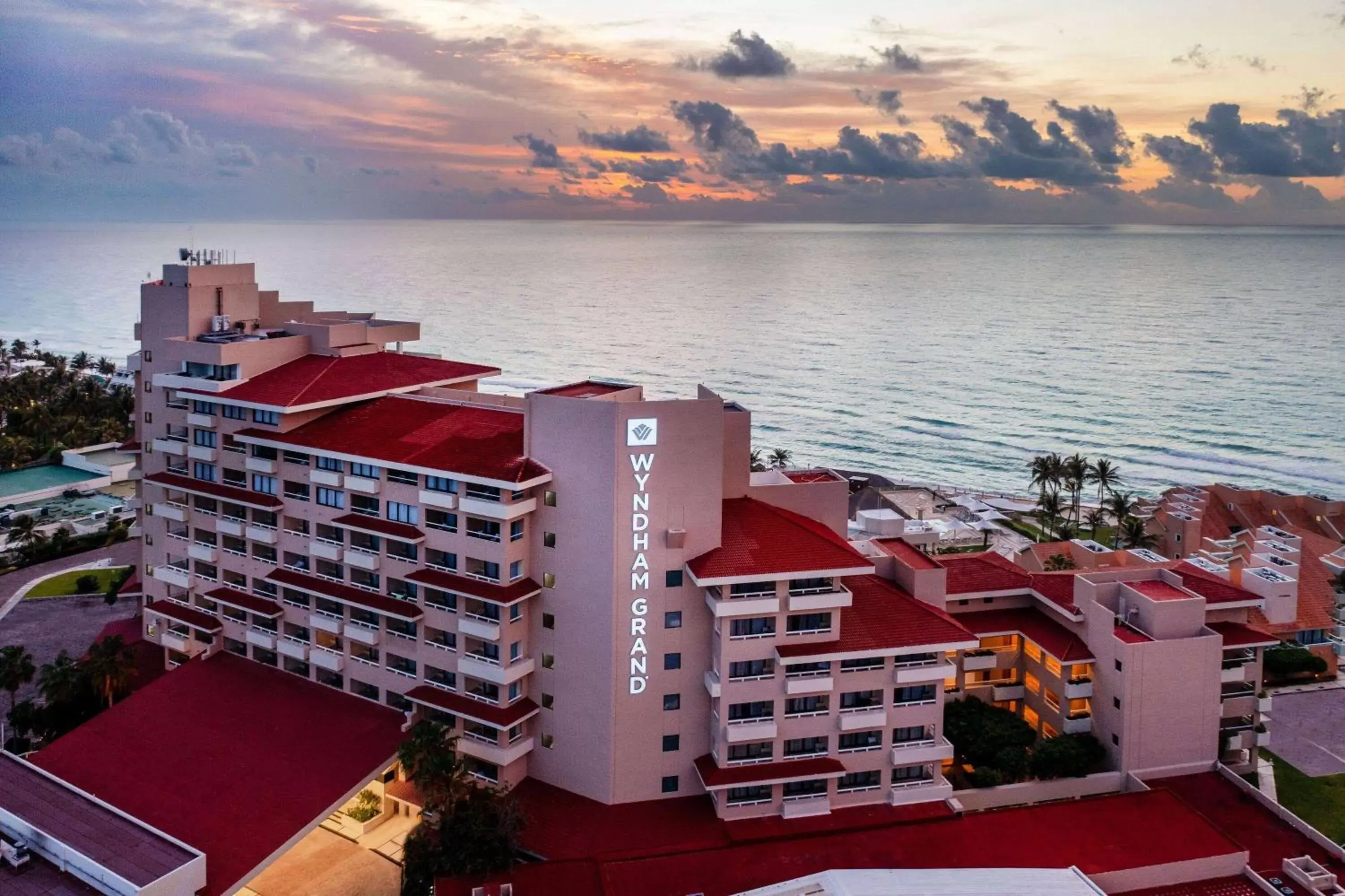 Beach, Bird's-eye View in Wyndham Grand Cancun All Inclusive Resort & Villas