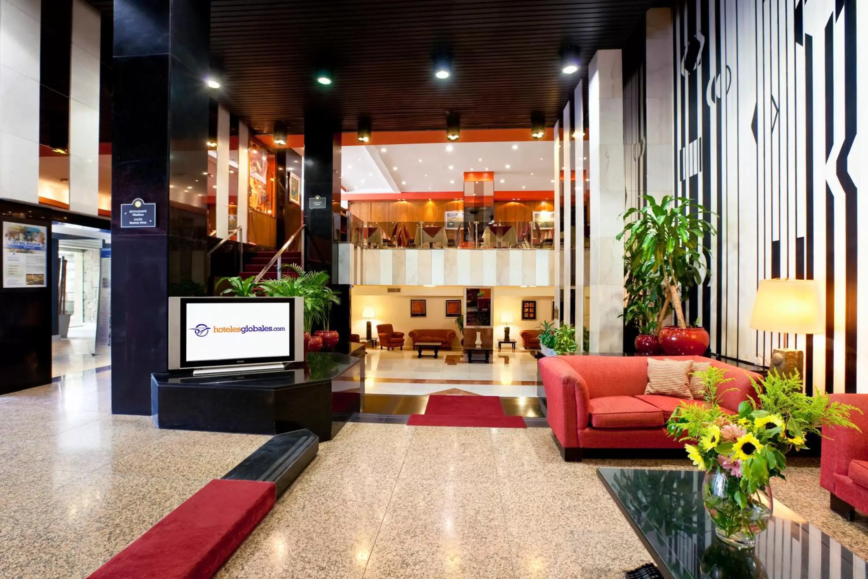 Lobby or reception in Globales Republica