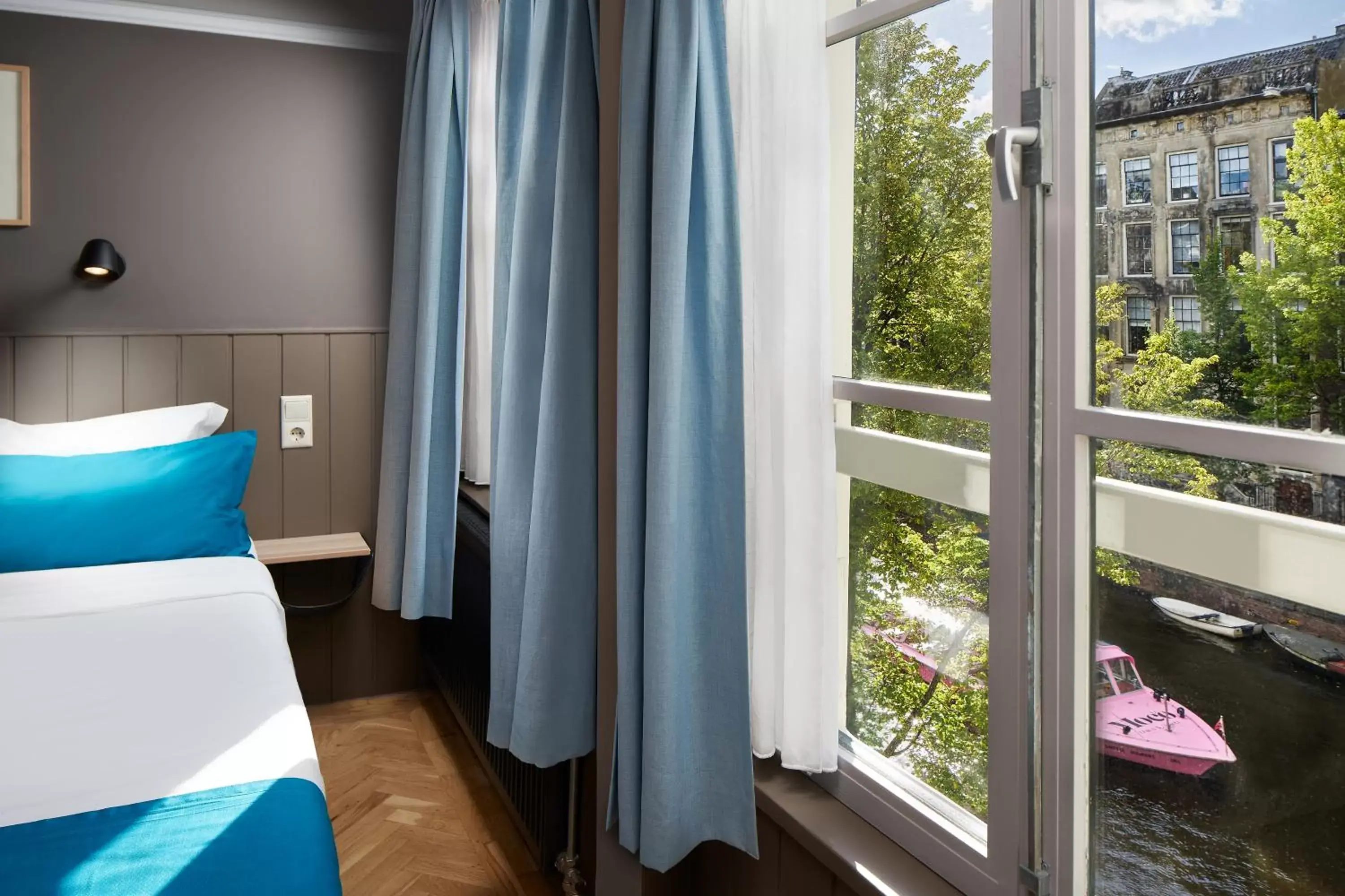 View (from property/room), Bed in Stanley Collection Hotel Hegra Amsterdam View (from property/room), Bed in Stanley Collection Hotel Hegra Amsterdam