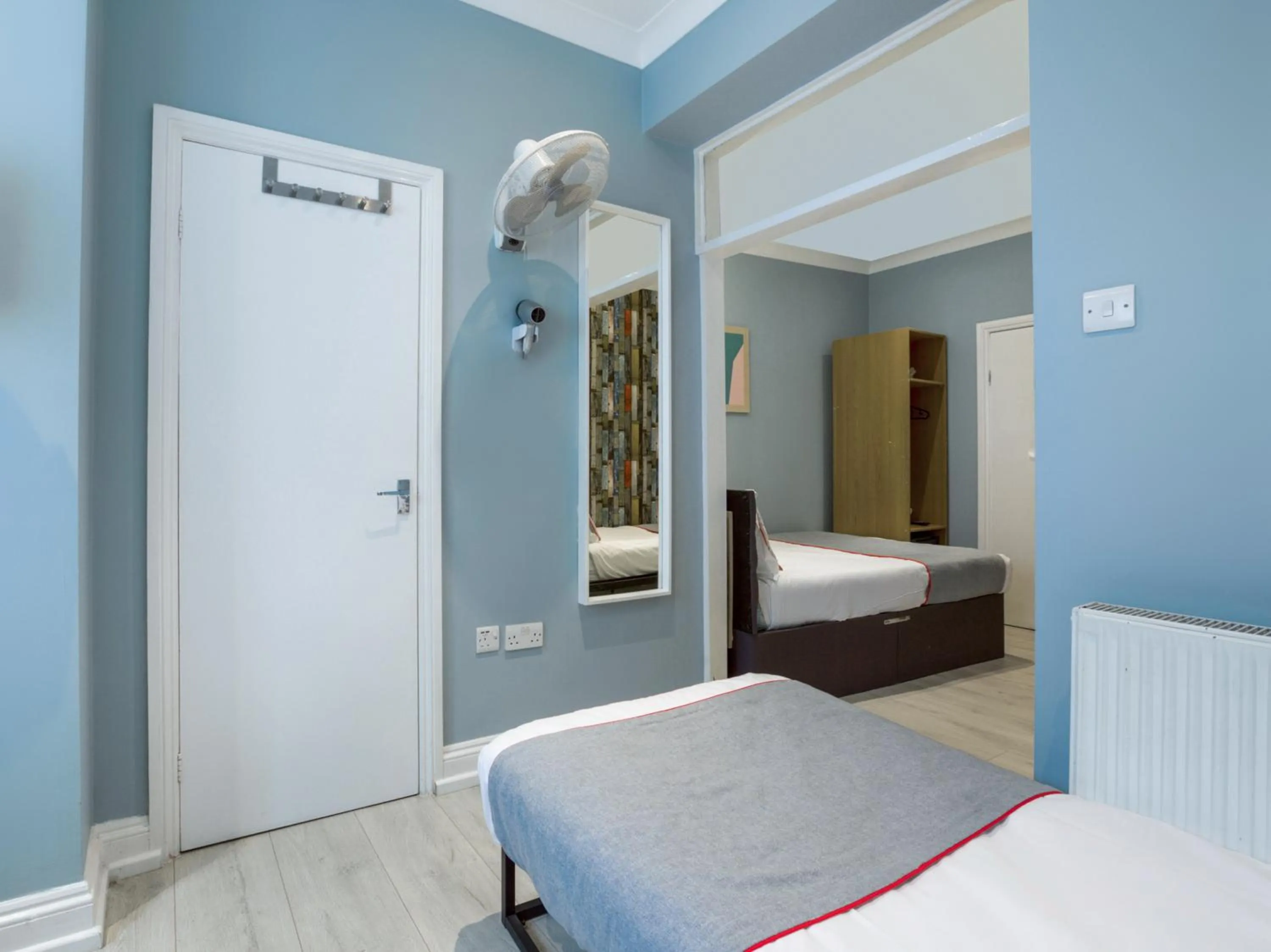 Photo of the whole room in Sino Hotel