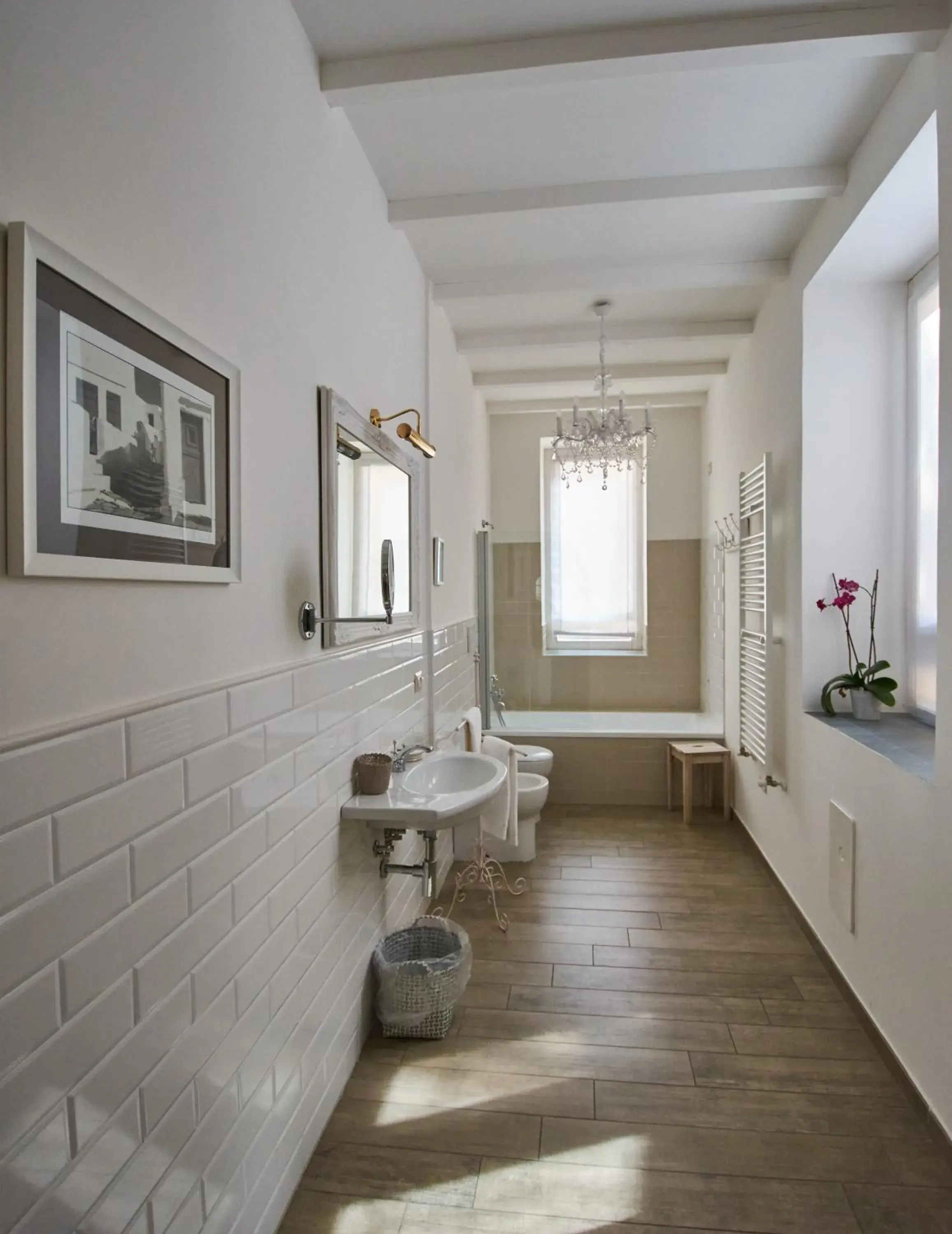 Shower, Bathroom in Cas'E Charming House