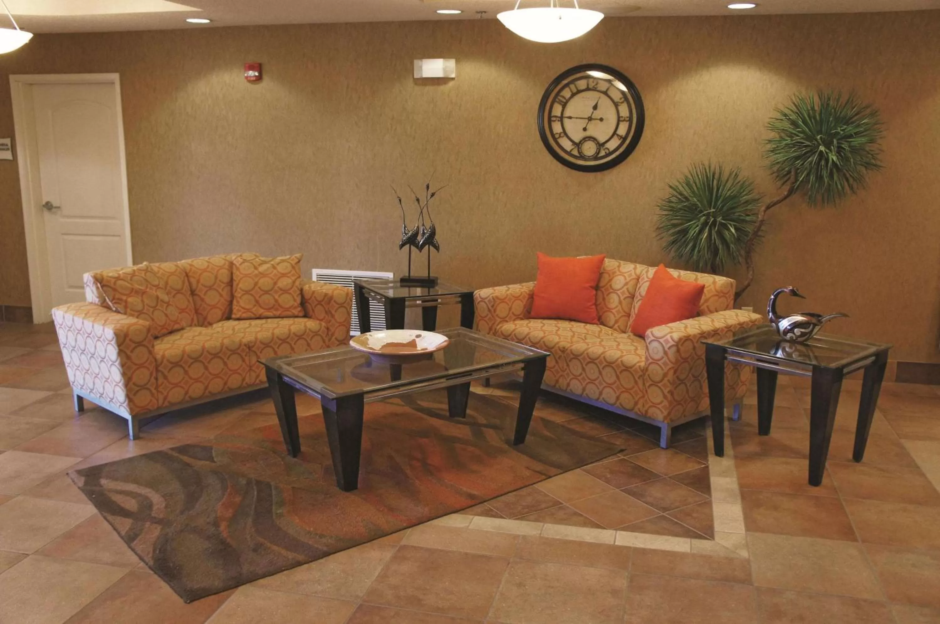Lobby or reception in La Quinta by Wyndham Bismarck