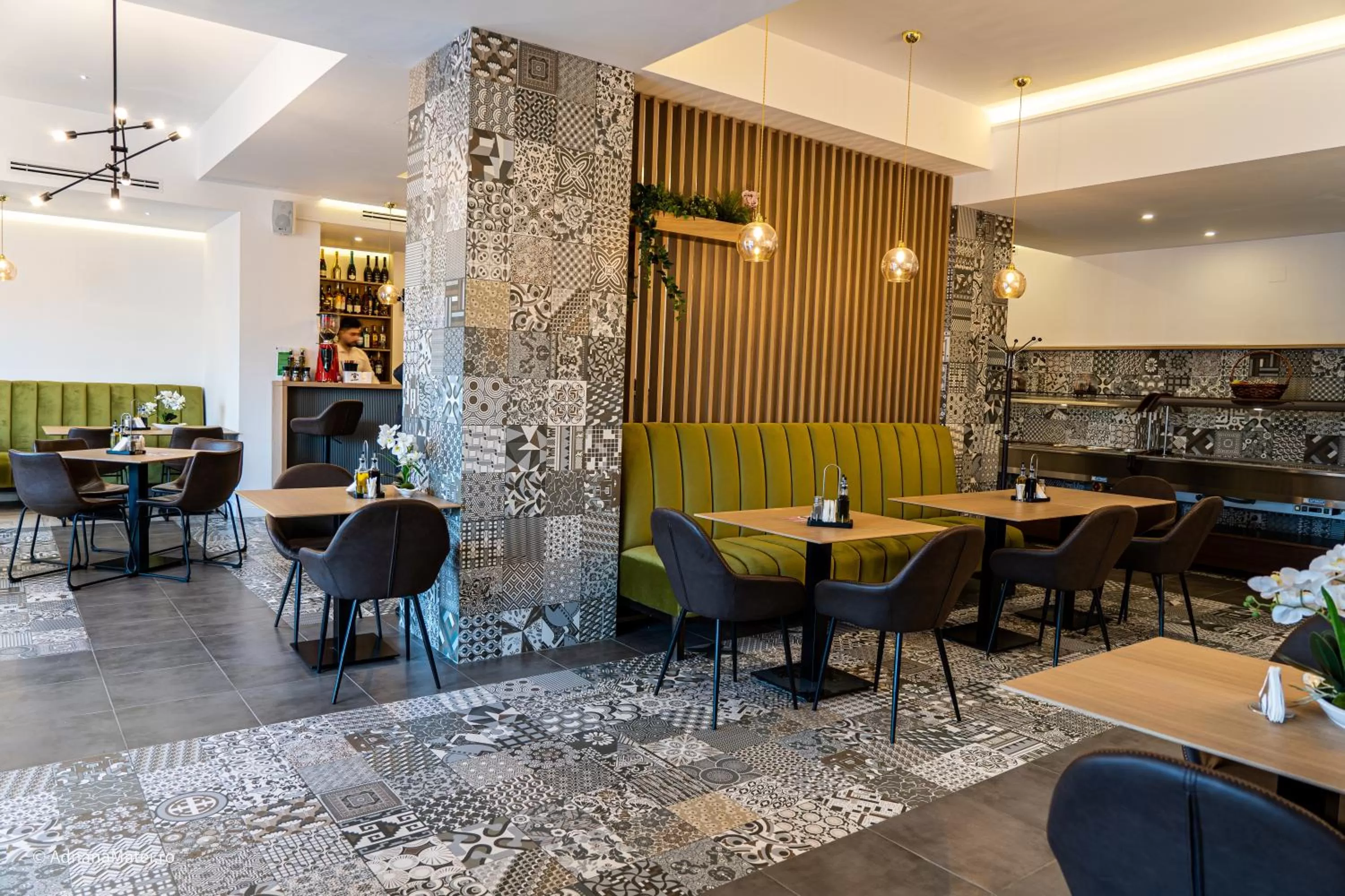 Restaurant/places to eat in Hotel Avenue - Avenue Hotels