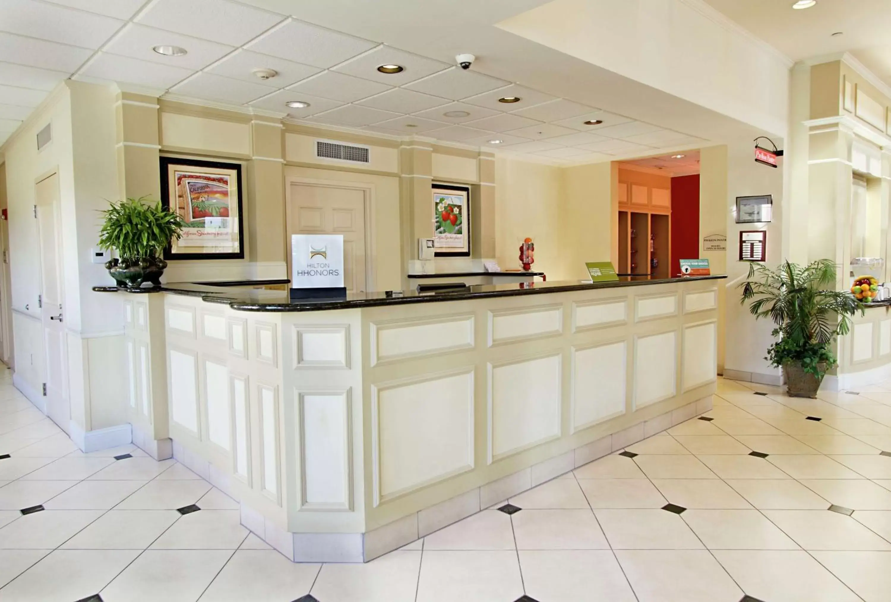Lobby or reception in Hilton Garden Inn Oxnard/Camarillo Lobby or reception in Hilton Garden Inn Oxnard/Camarillo