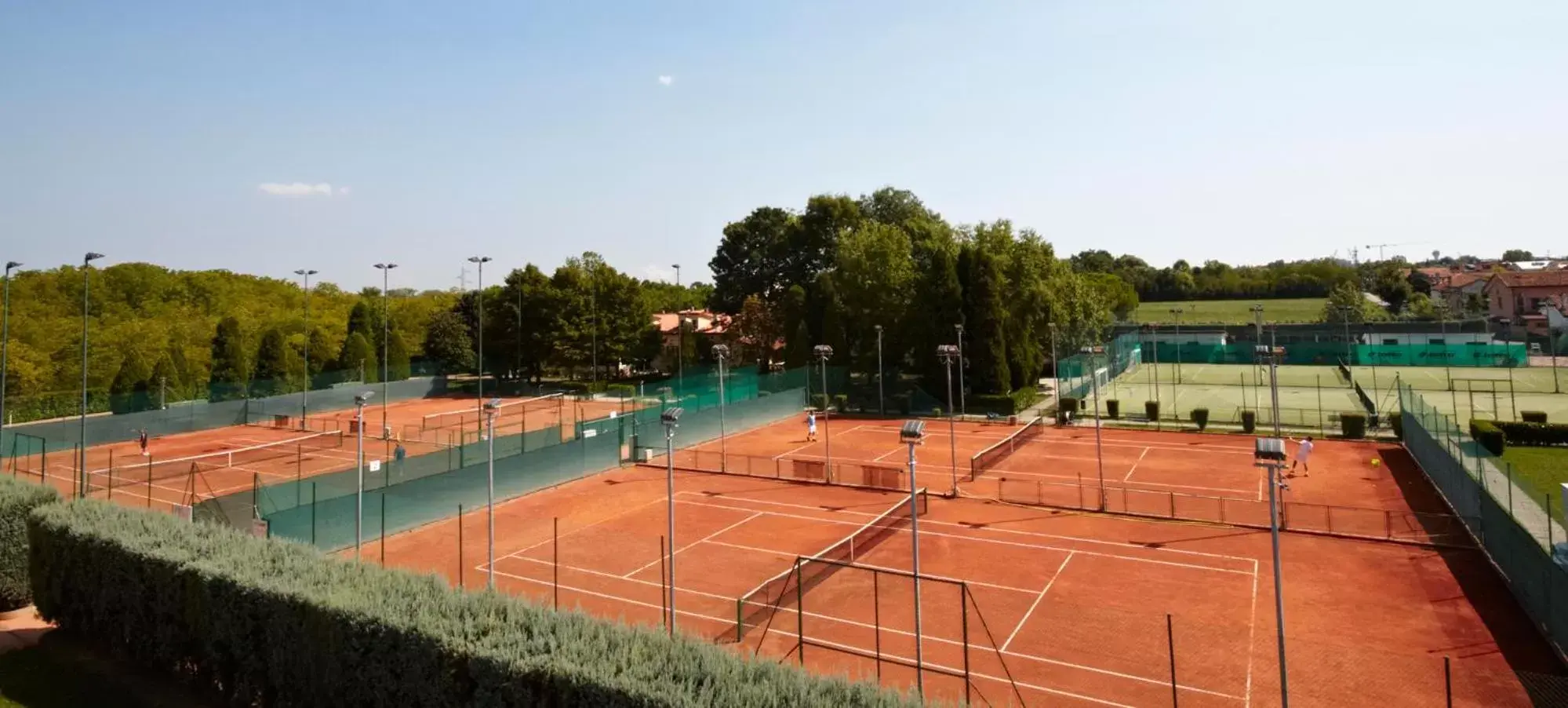 Spring, Tennis/Squash in GREEN GARDEN Resort - Smart Hotel