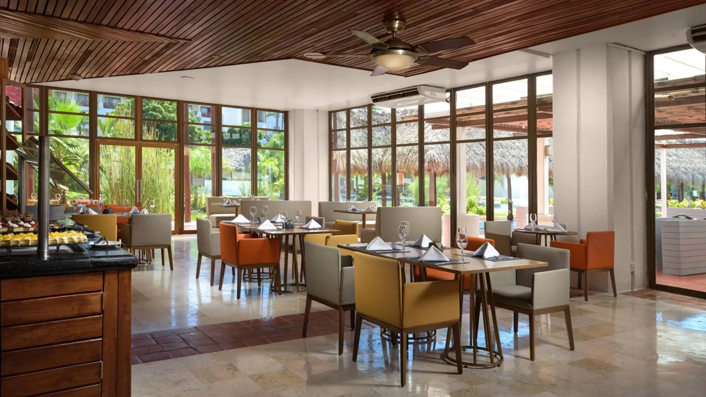 Breakfast, Restaurant/Places to Eat in Meliá Puerto Vallarta – All Inclusive