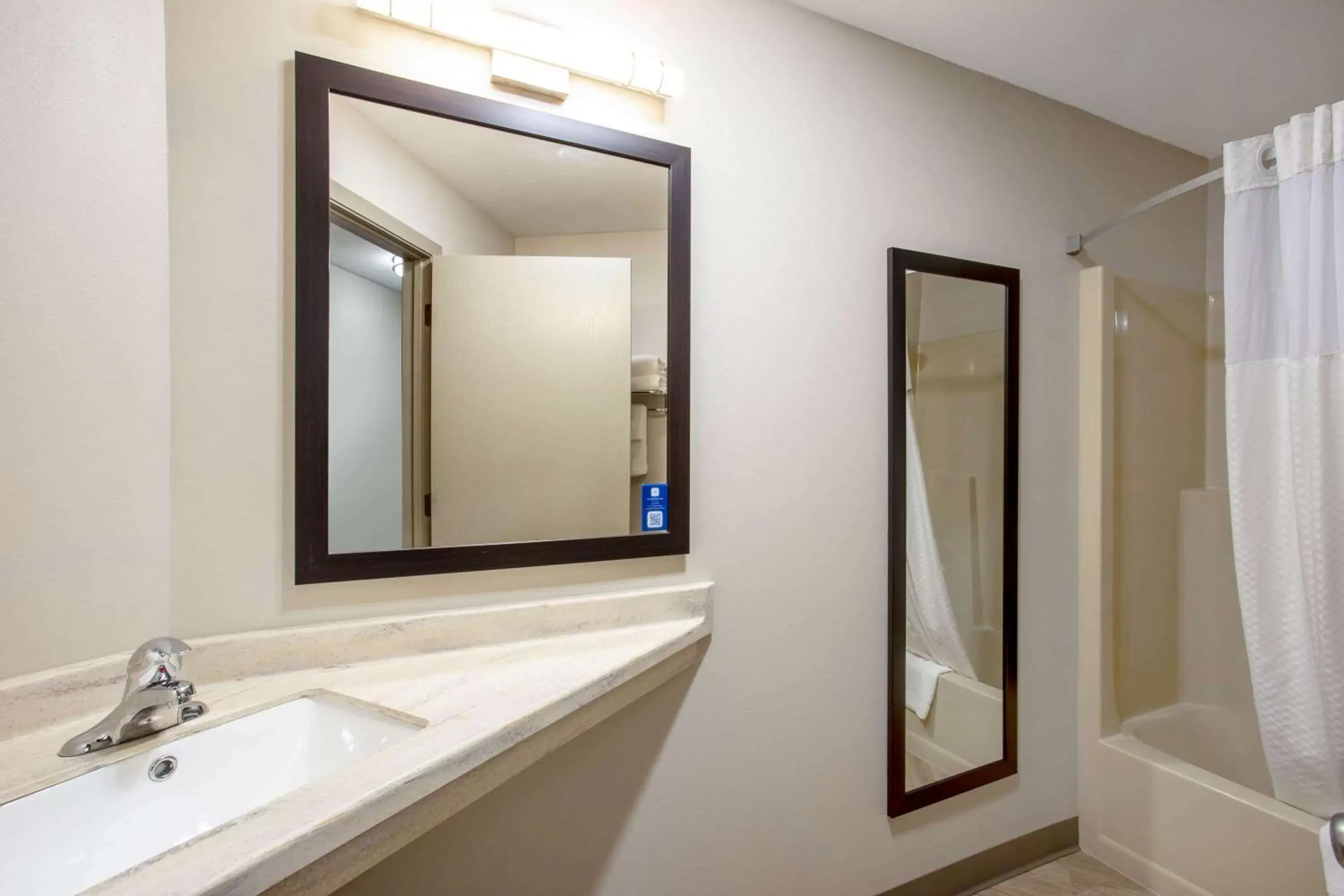 Bathroom in Days Inn by Wyndham Marquette