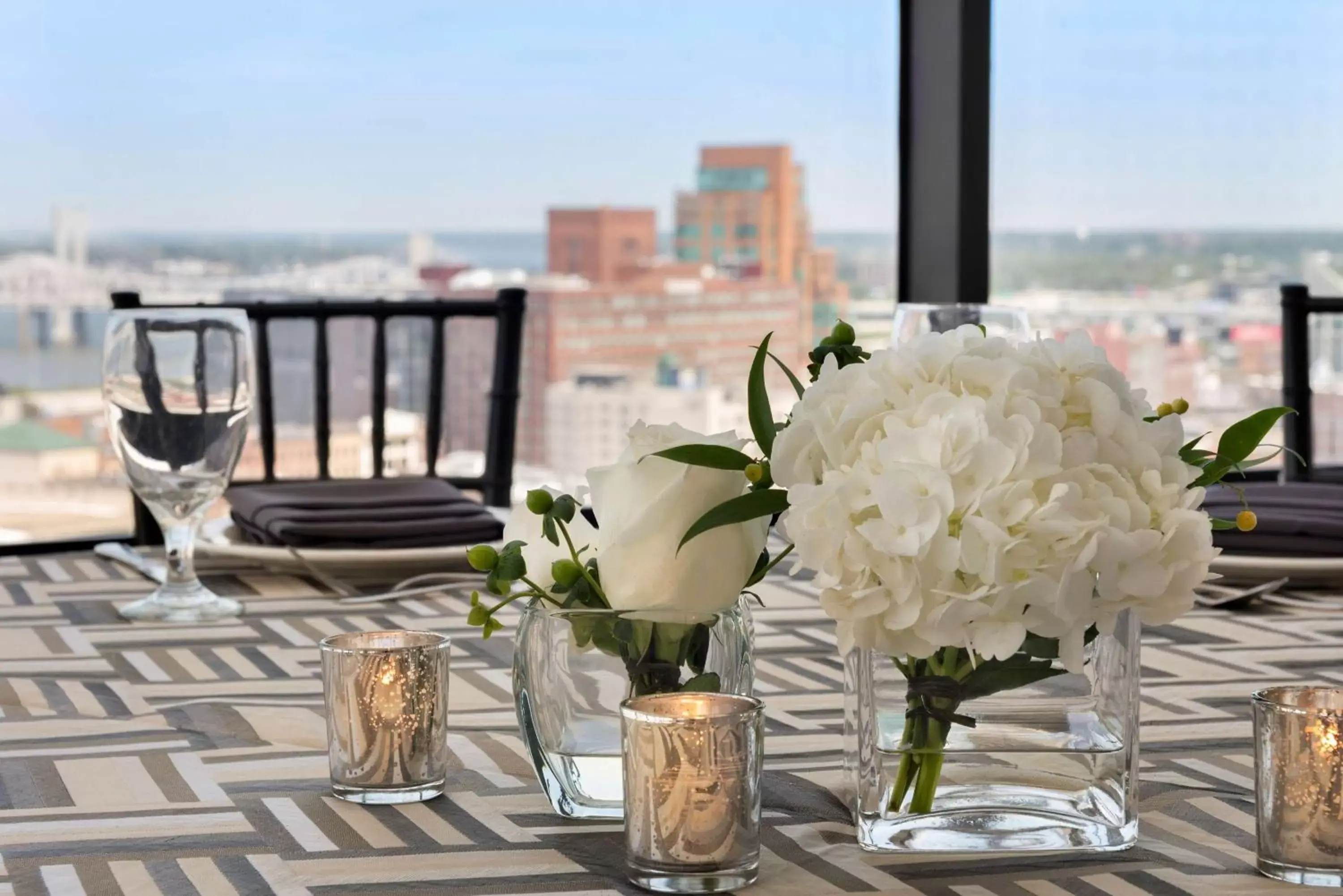 Restaurant/places to eat in Hyatt Regency Louisville Restaurant/places to eat in Hyatt Regency Louisville