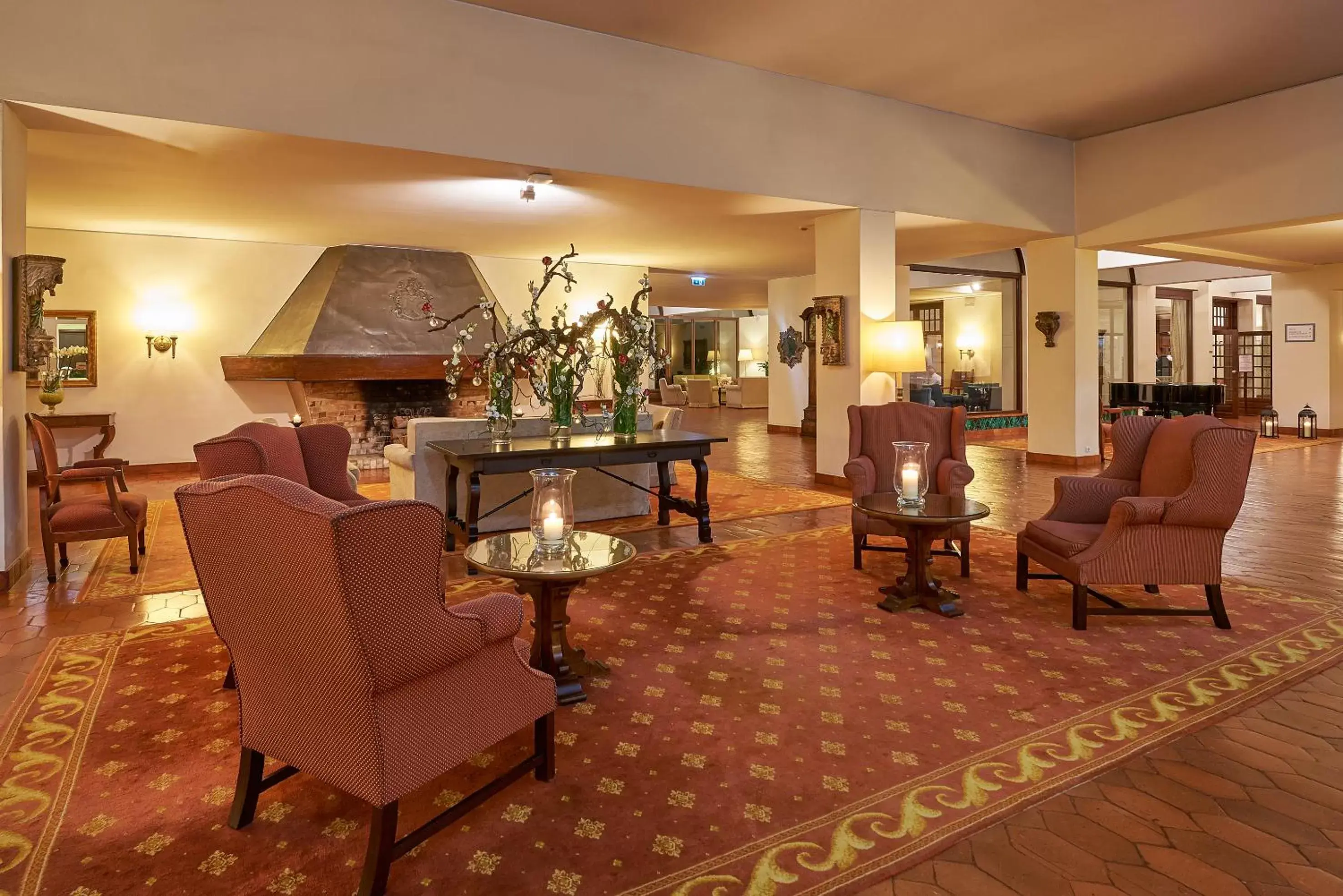 Communal lounge/ TV room, Lobby/Reception in Penina Hotel & Golf Resort