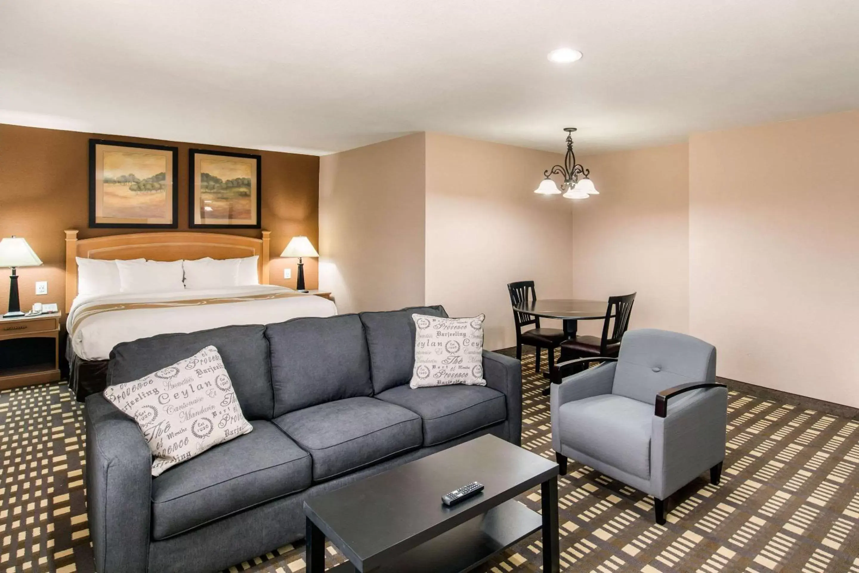 Photo of the whole room, Seating Area in Quality Inn & Suites Plano