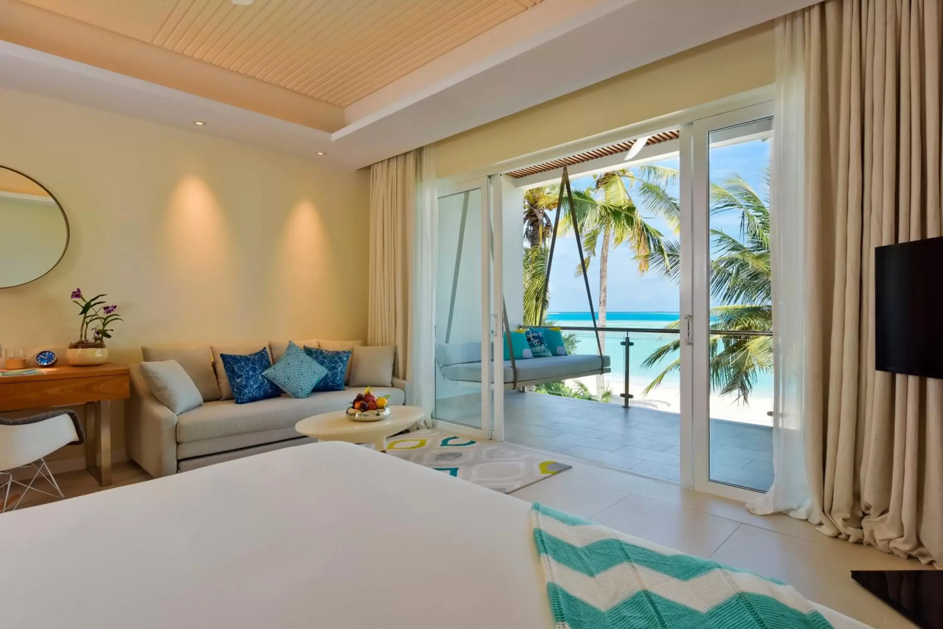 Photo of the whole room, Room Photo in Kandima Maldives