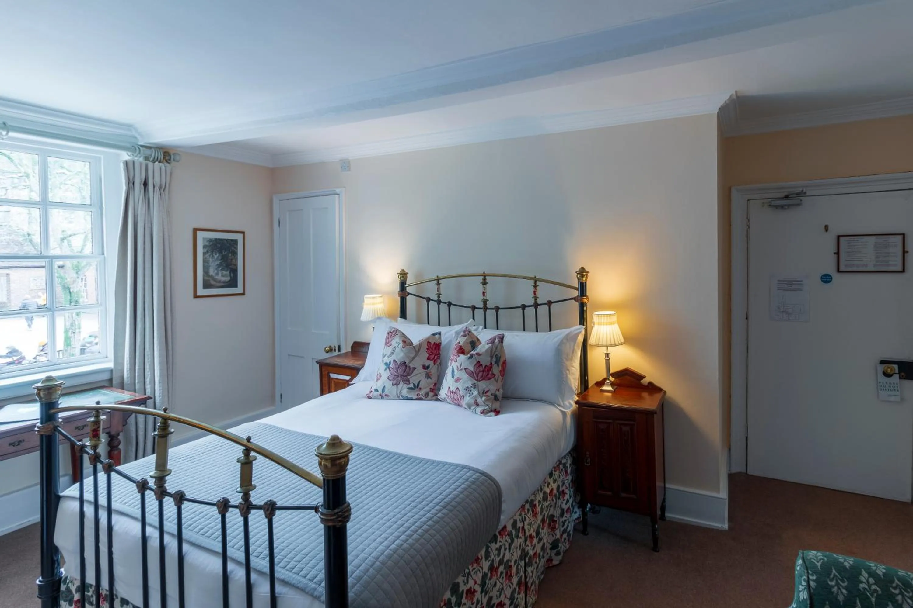 Bedroom, Bed in Spread Eagle Inn