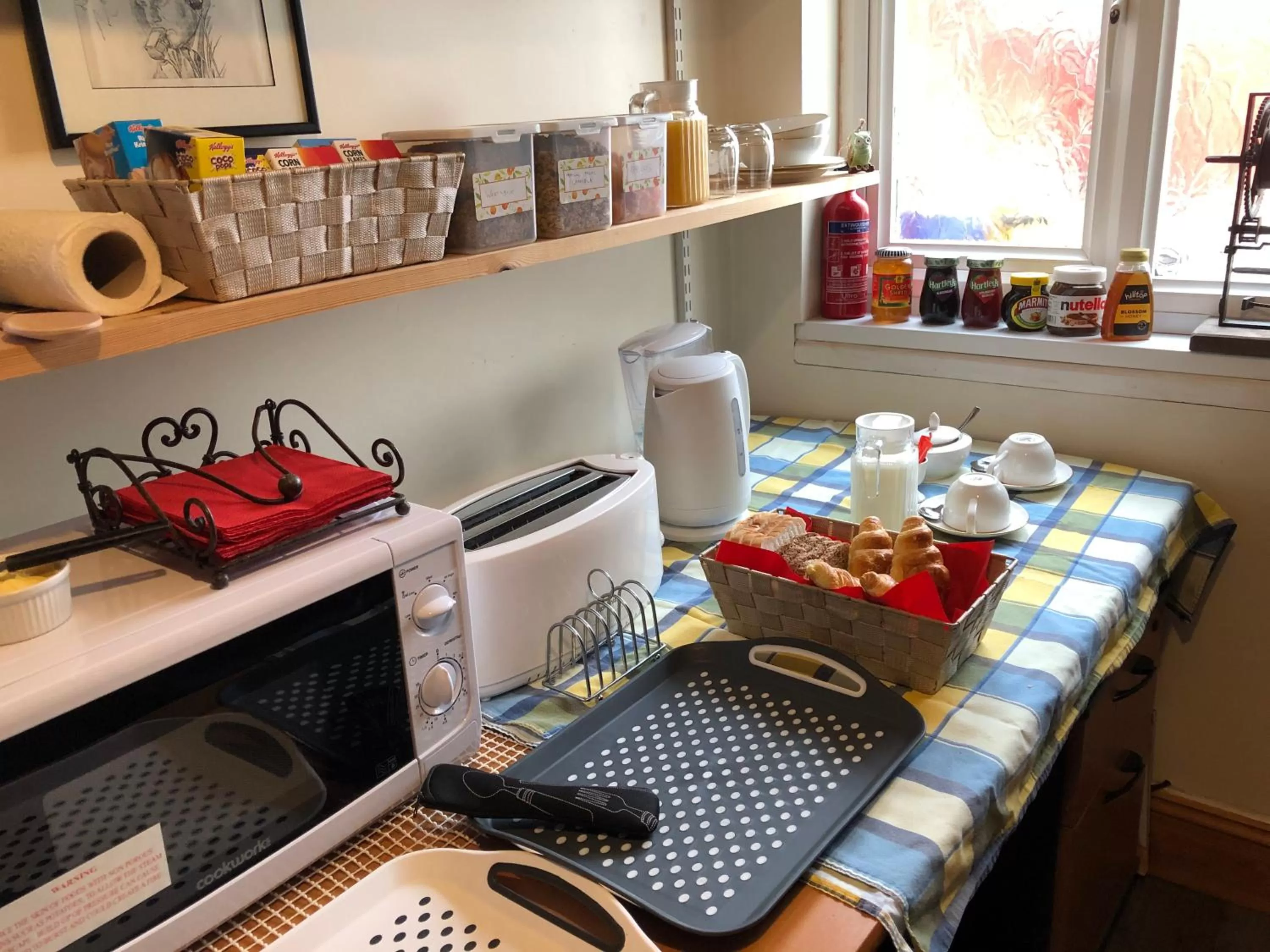 Breakfast in Owly 'Ouse