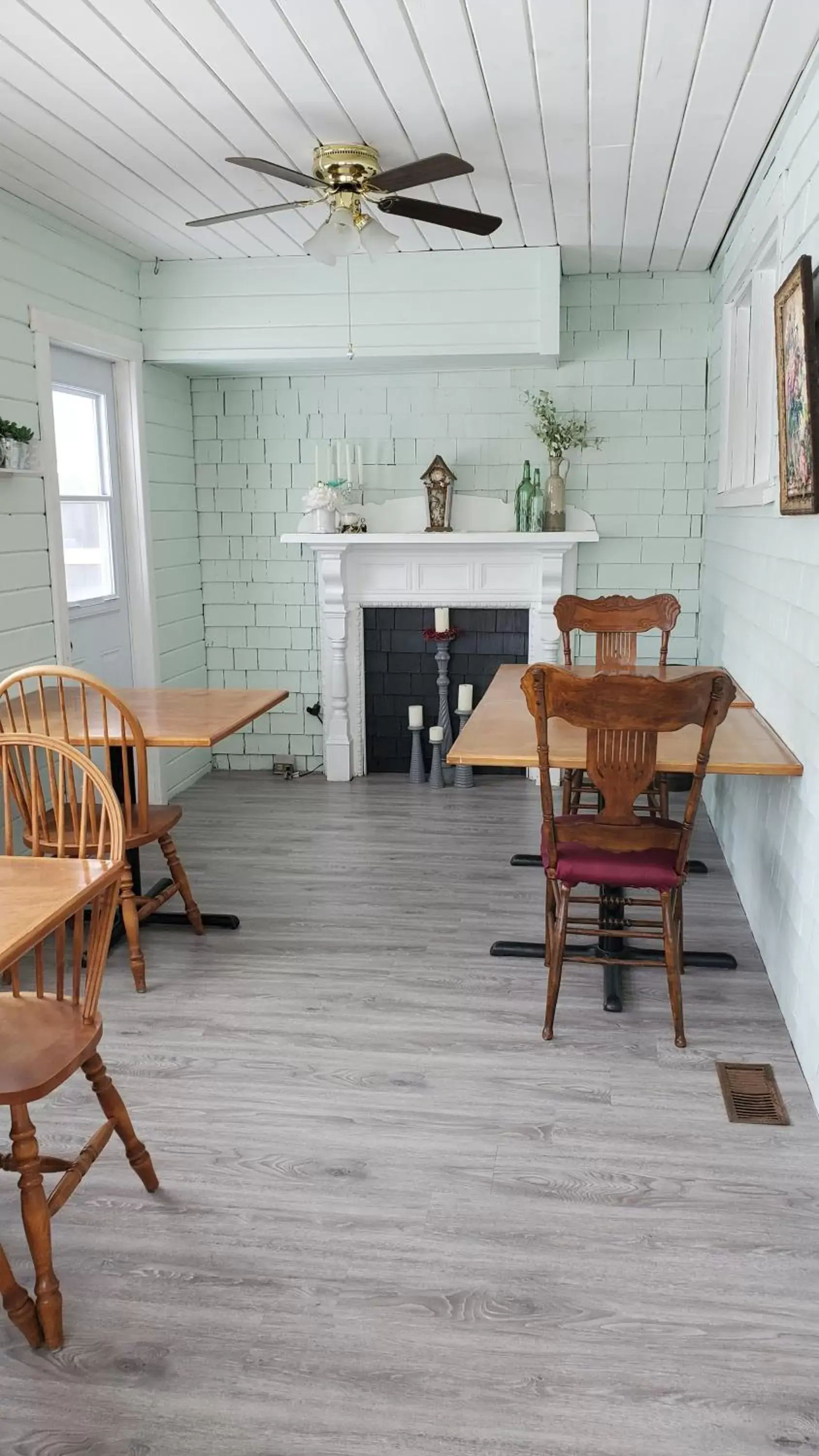 Dining area in The Home Place Inn