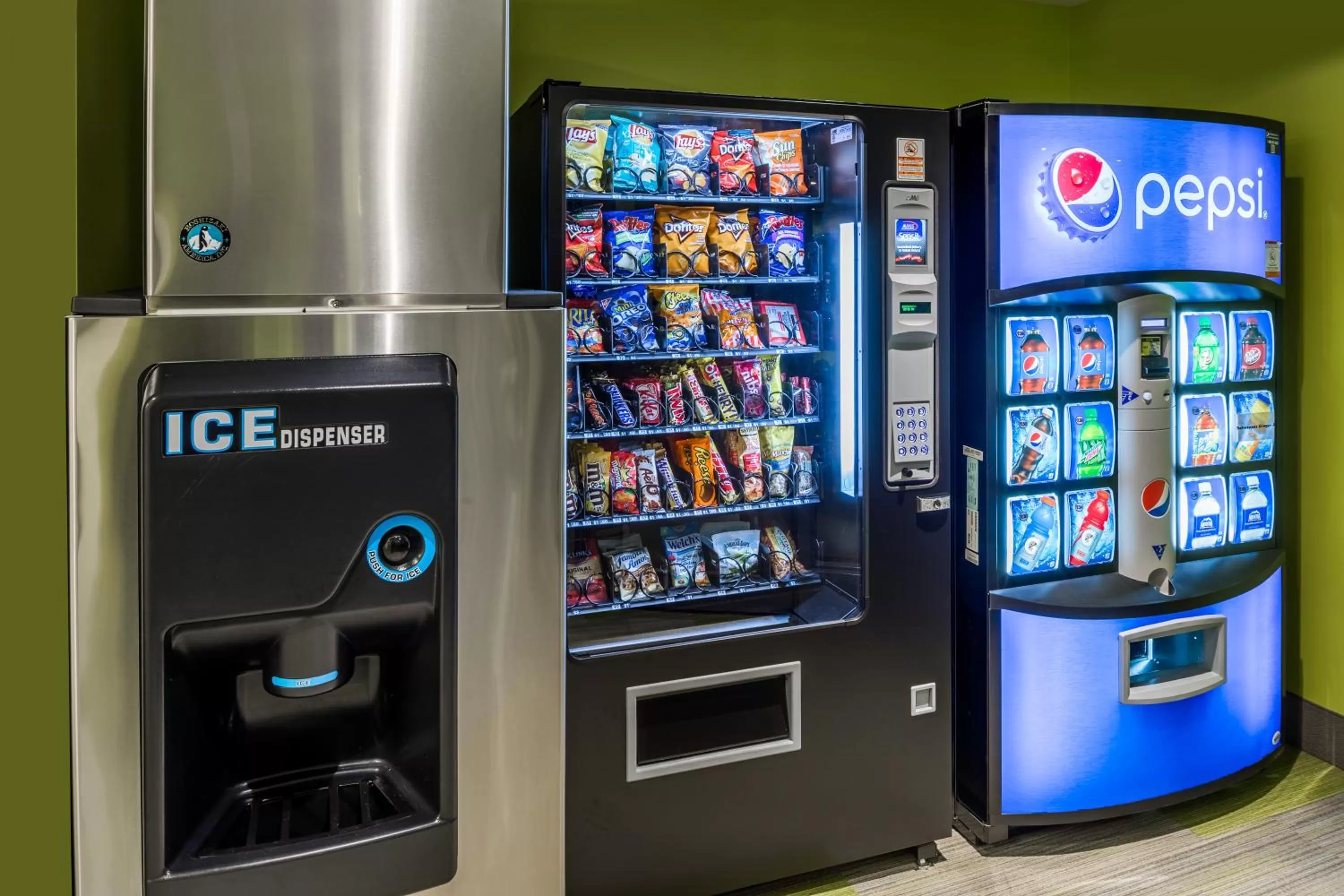 Food in Super 8 by Wyndham Winnipeg West