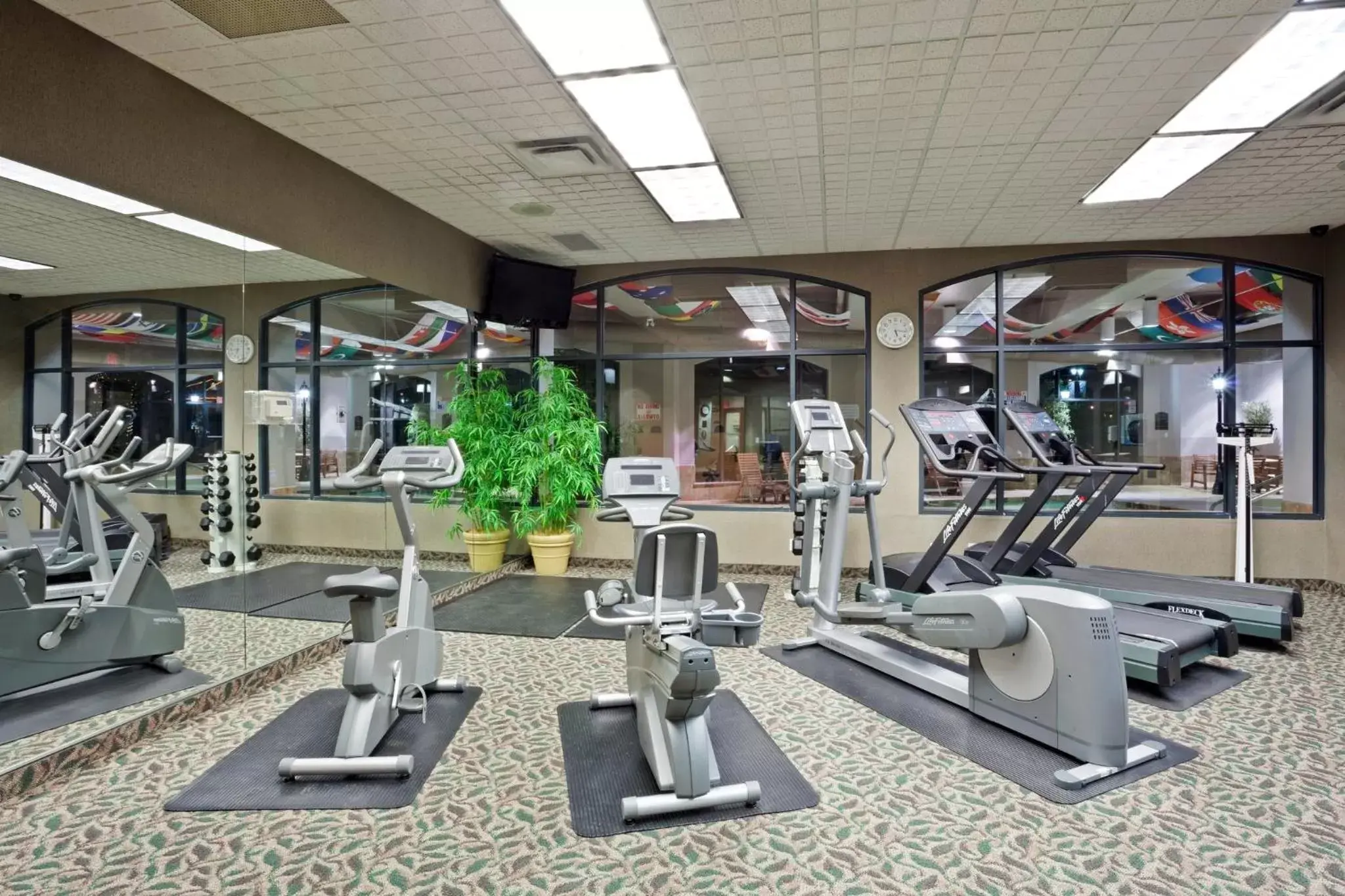 Fitness centre/facilities, Fitness Center/Facilities in Holiday Inn & Suites North Vancouver, an IHG Hotel