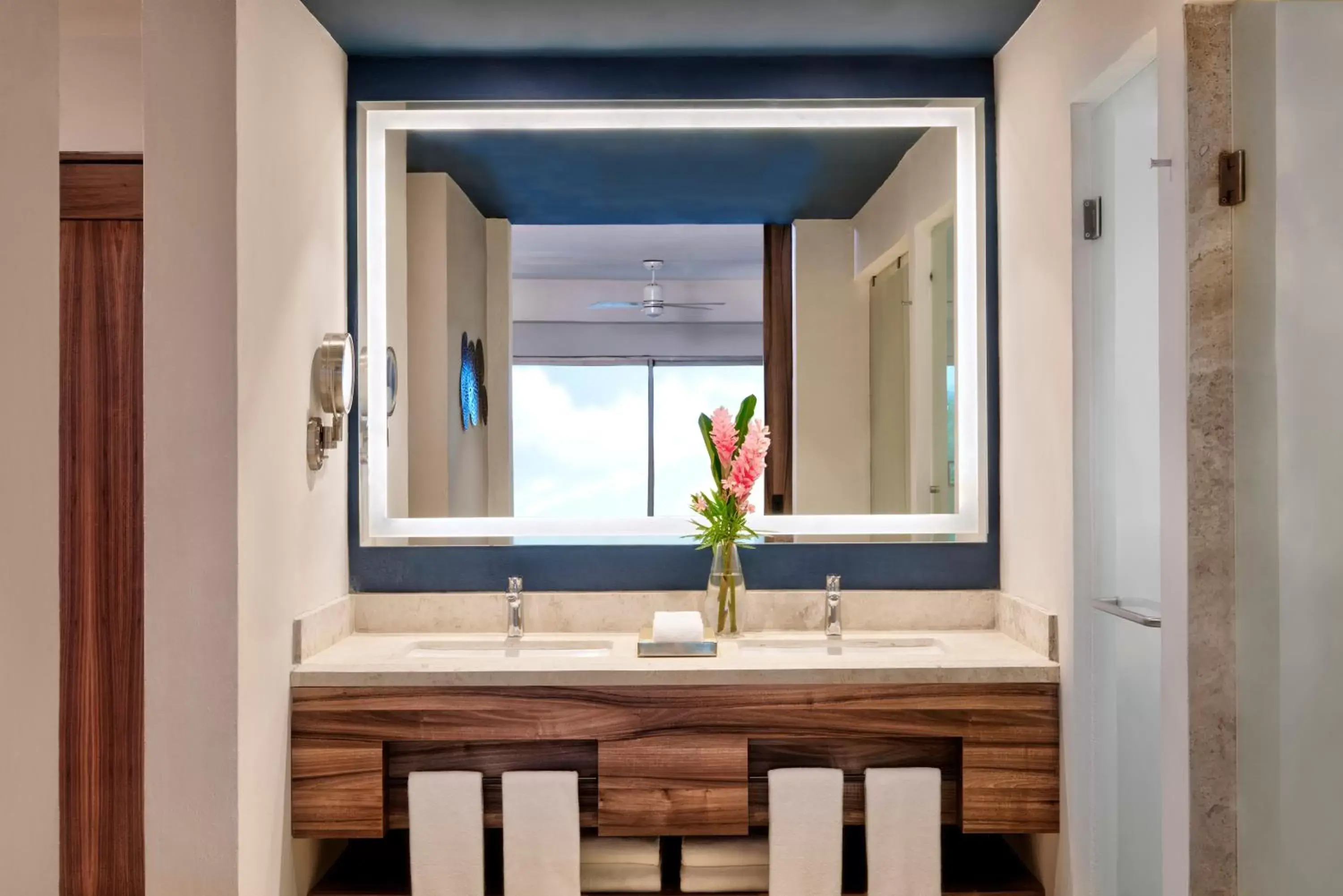 Bathroom, Dining Area in Hyatt Ziva Riviera Cancun All-Inclusive