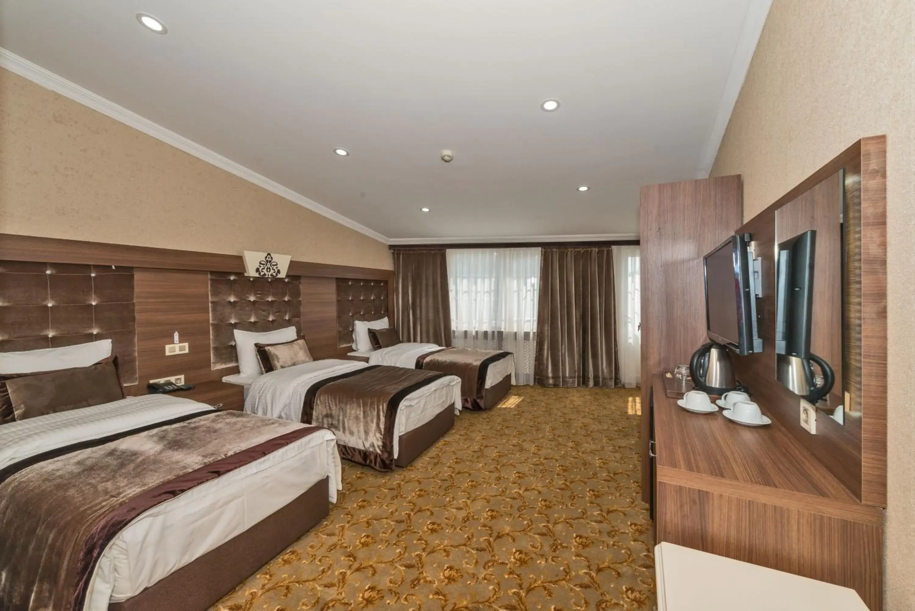 Bedroom in Montagna Hera Hotel