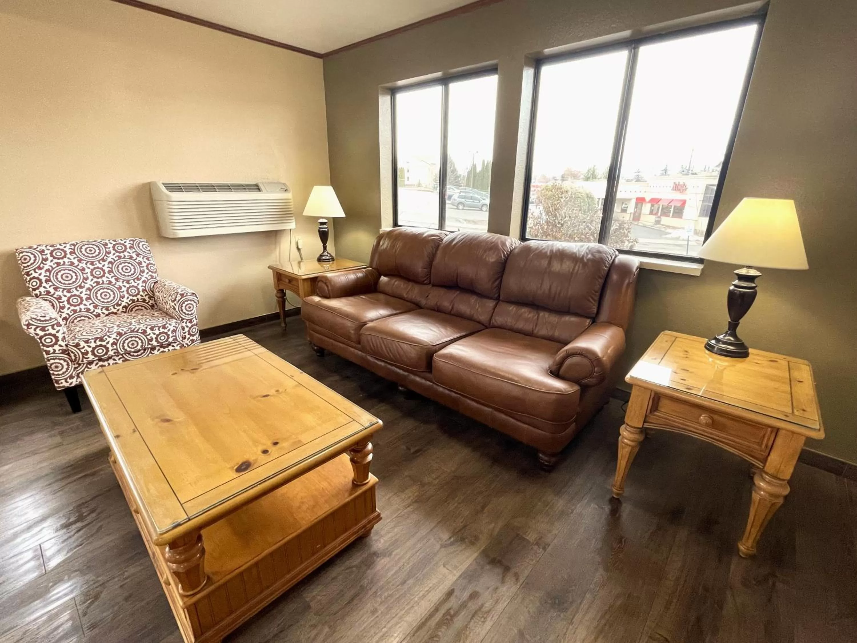 Lobby or reception in FairBridge Inn & Suites Moscow - Pullman