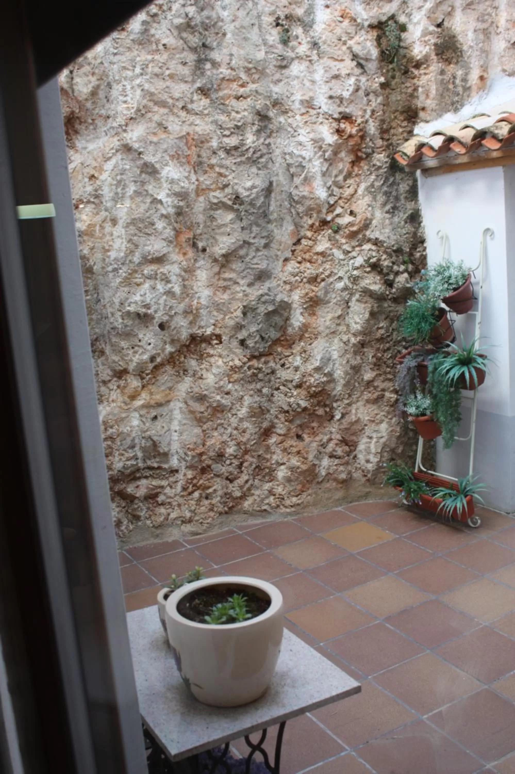 Balcony/Terrace, Bathroom in Hostal La Ribera del Júcar