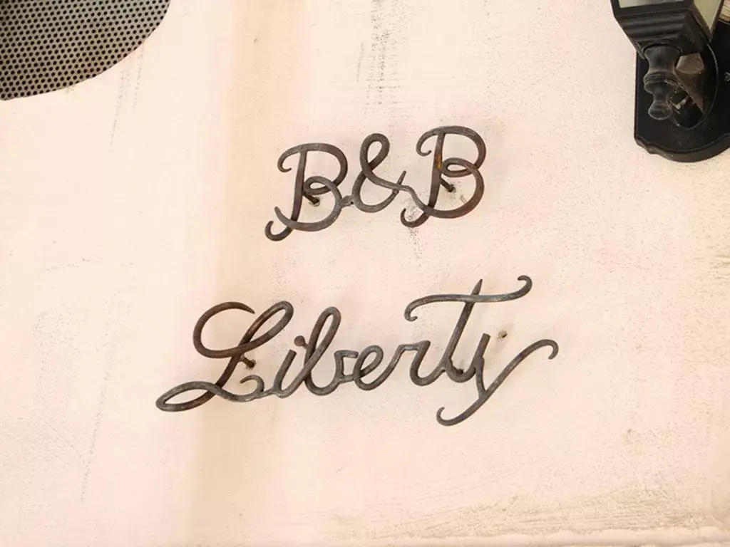 Property Logo/Sign in B&B Liberty
