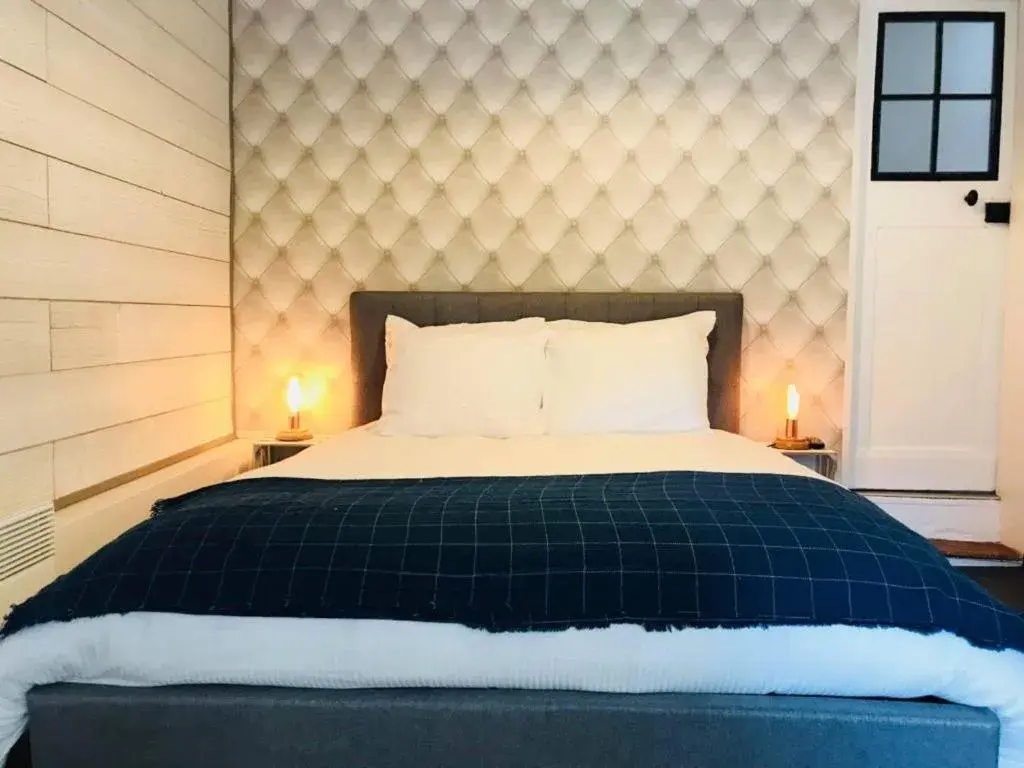 Bedroom, Bed in La Fabrique - Les Loges Normandes Bedroom, Bed in La Fabrique - Les Loges Normandes