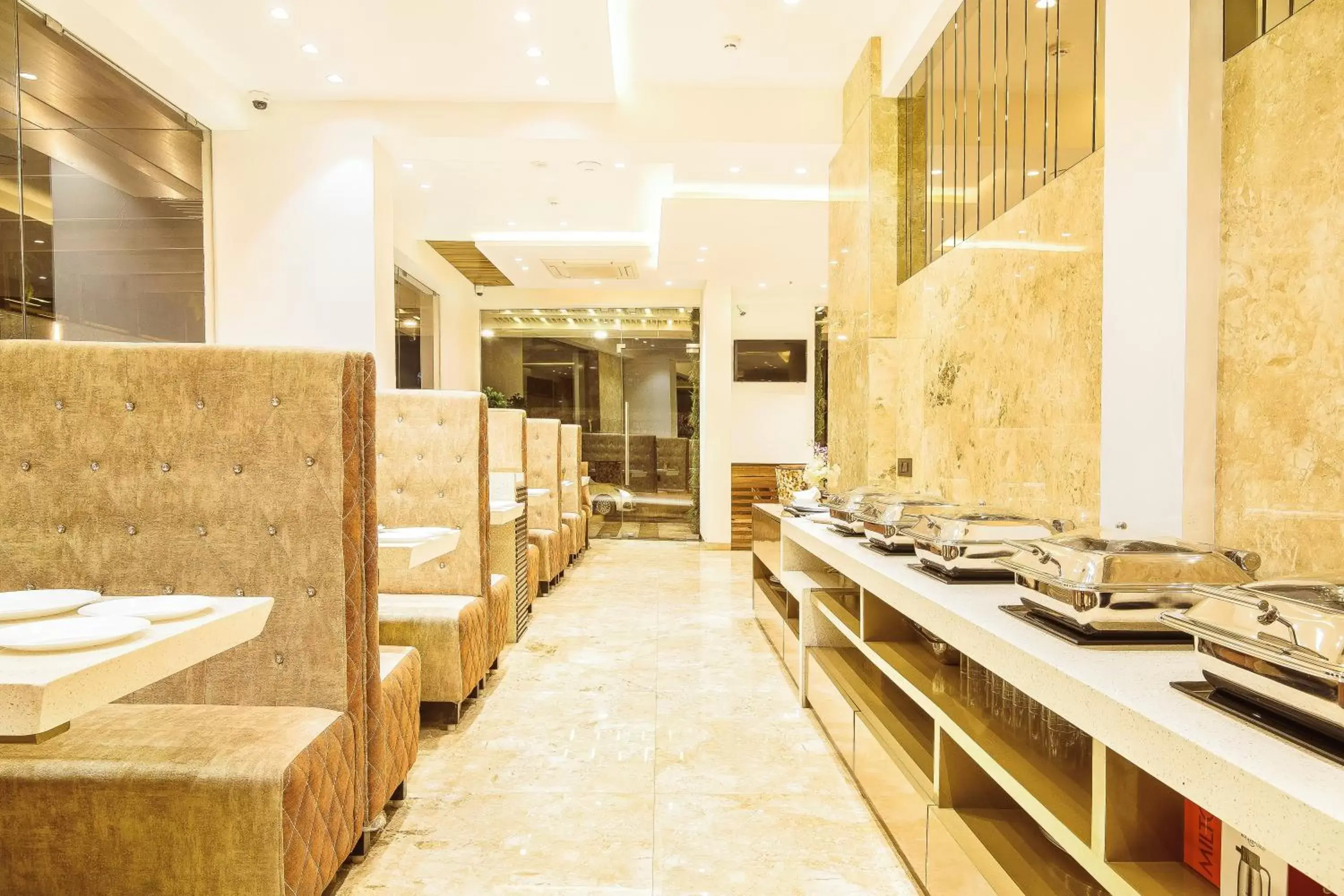 Restaurant/places to eat in Hotel Auris & Banquets, Mumbai International Airport Restaurant/places to eat in Hotel Auris & Banquets, Mumbai International Airport