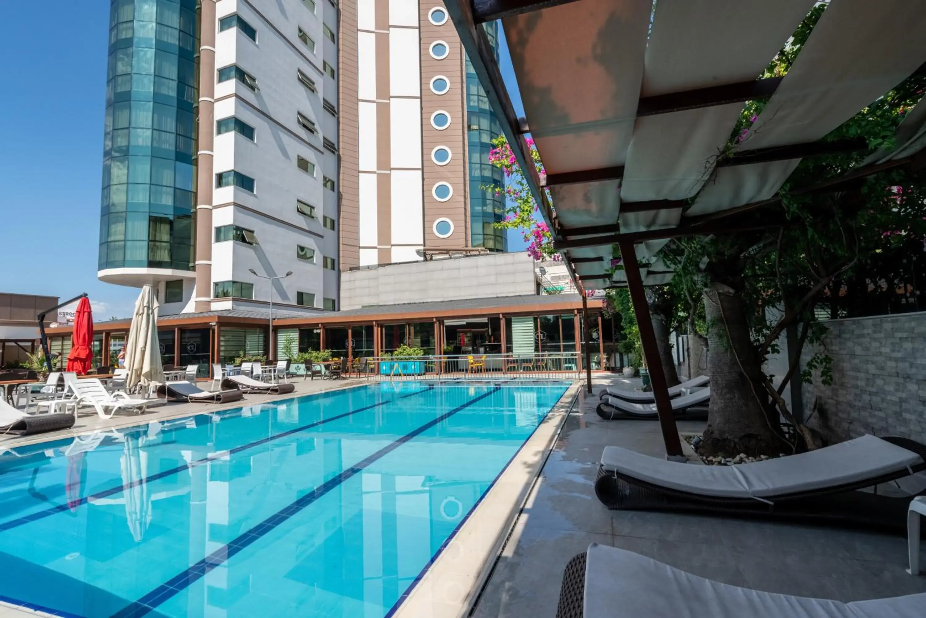 Property building, Swimming Pool in City Live Hotel