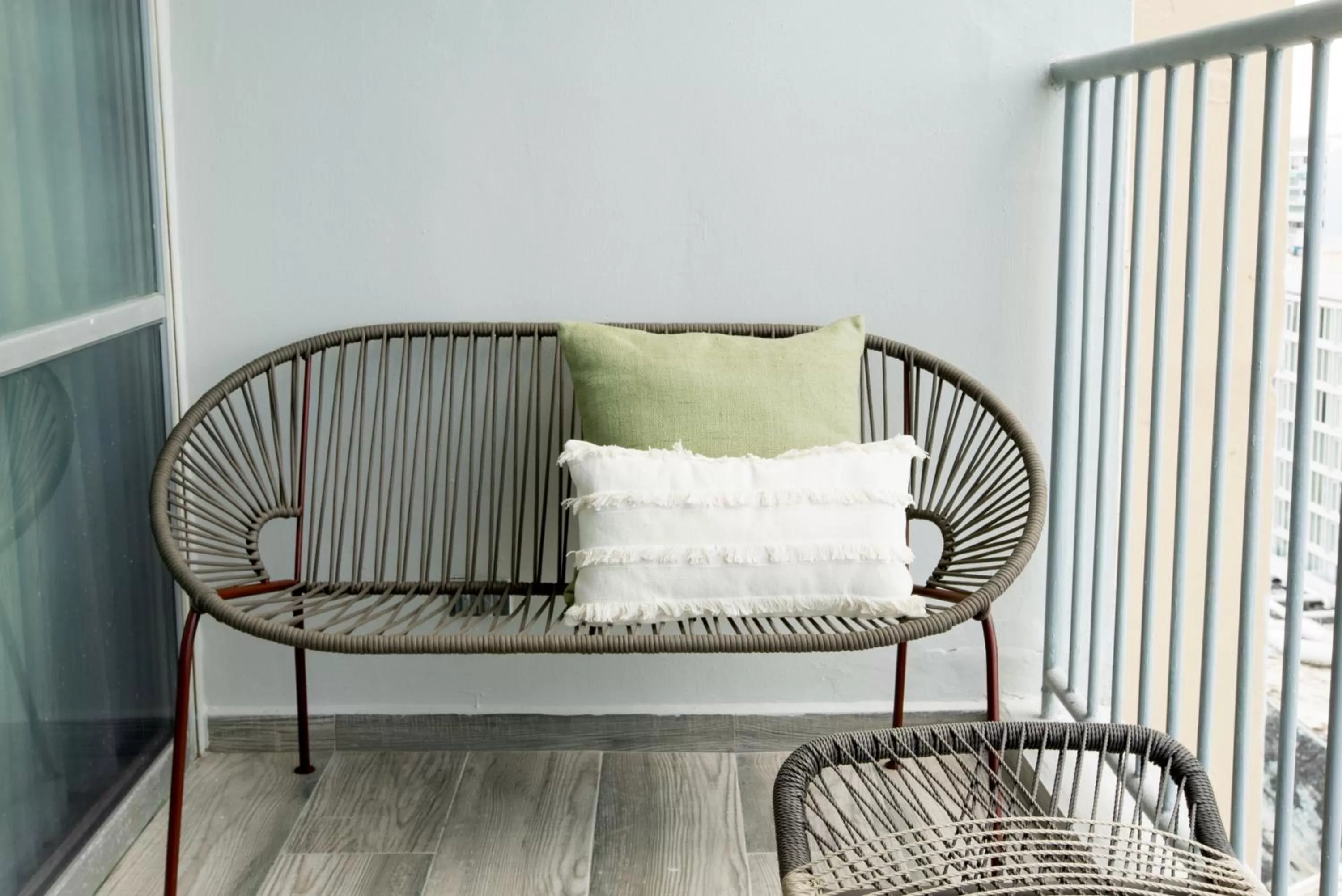 Seating area in OCEAN VIEW DELUXE SUITE: PVT. BEACH & POOL