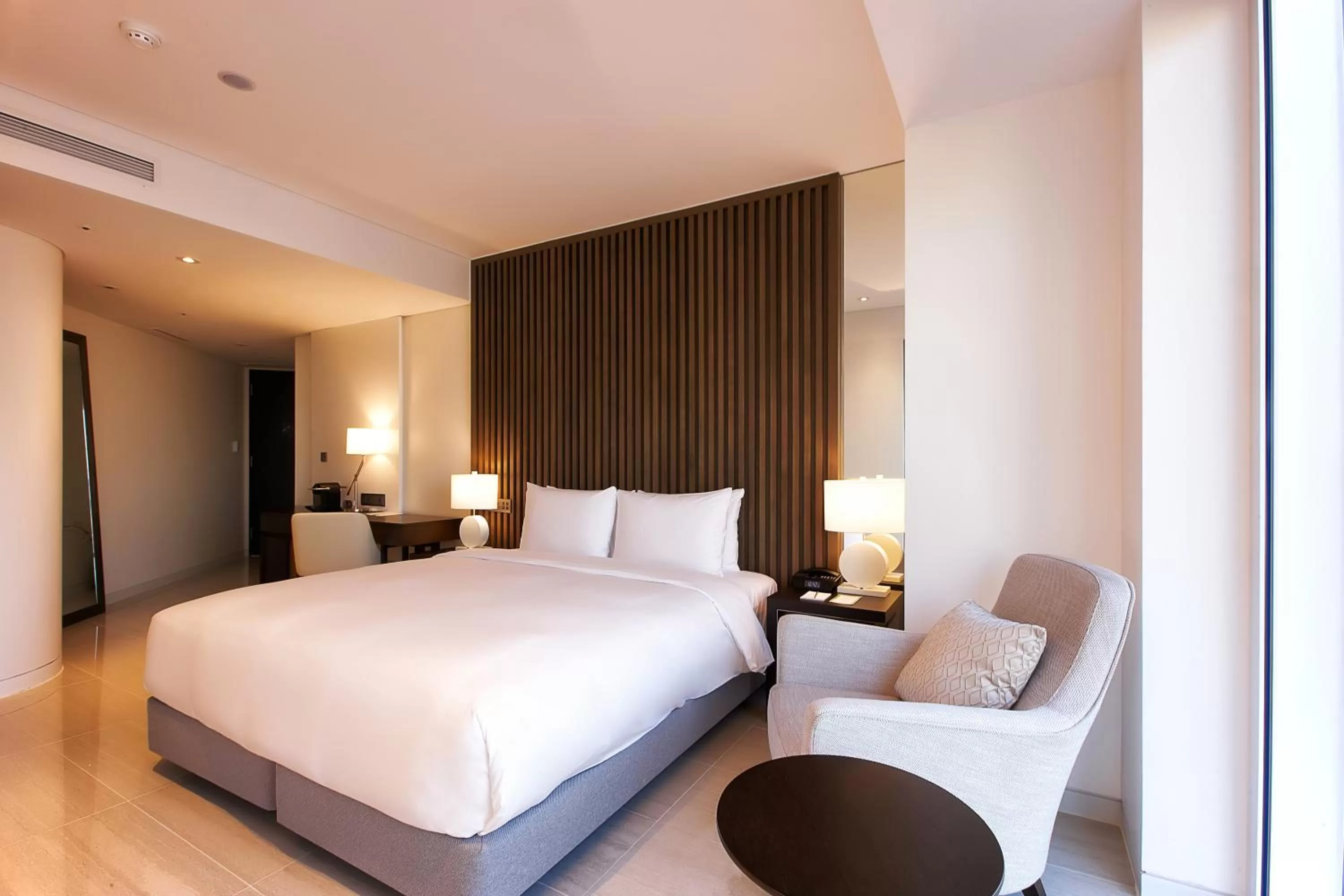 Decorative detail, Bed in Hotel Entra Gangnam