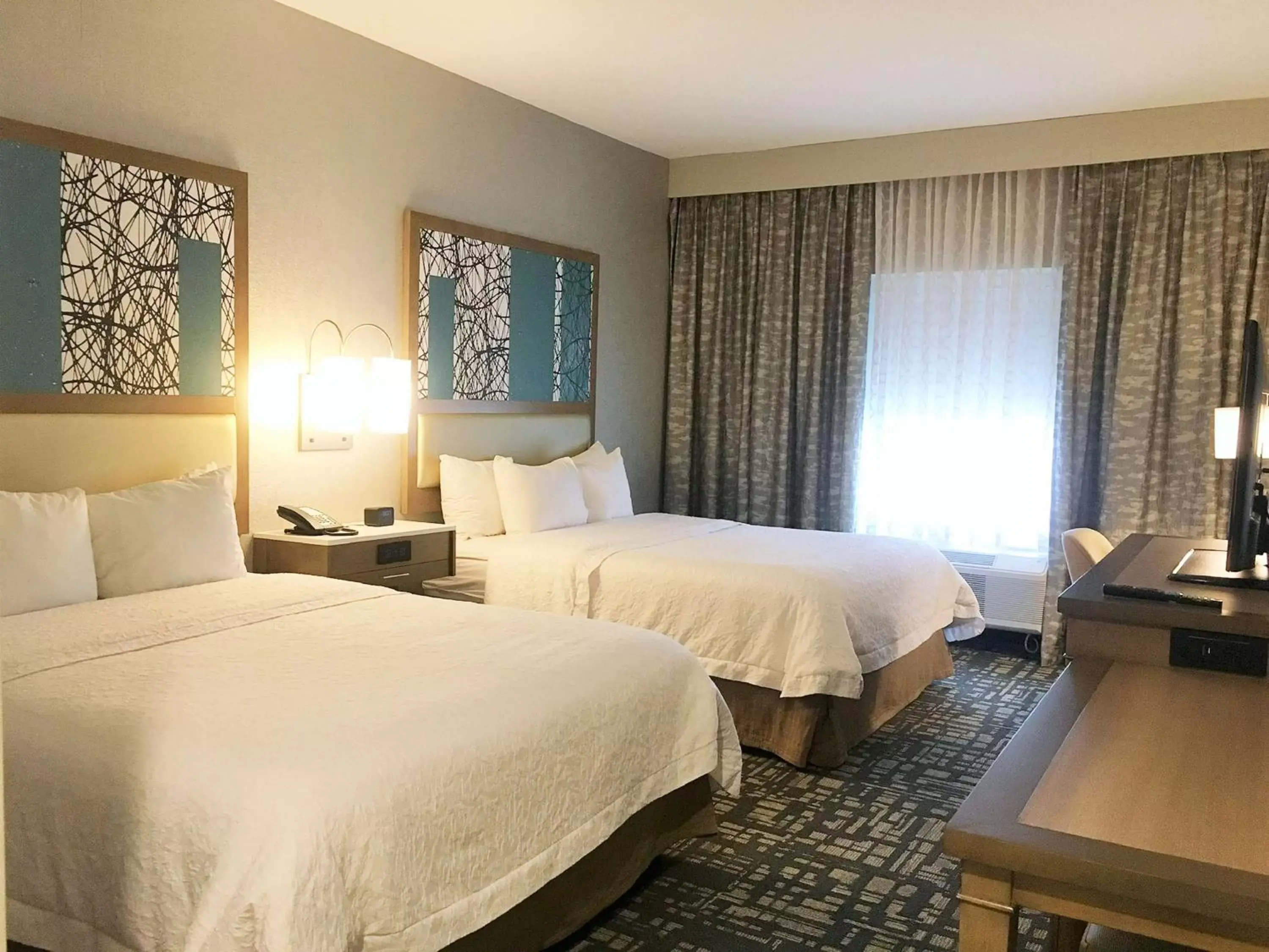 Bedroom, Bed in Hampton Inn & Suites Dallas-The Colony