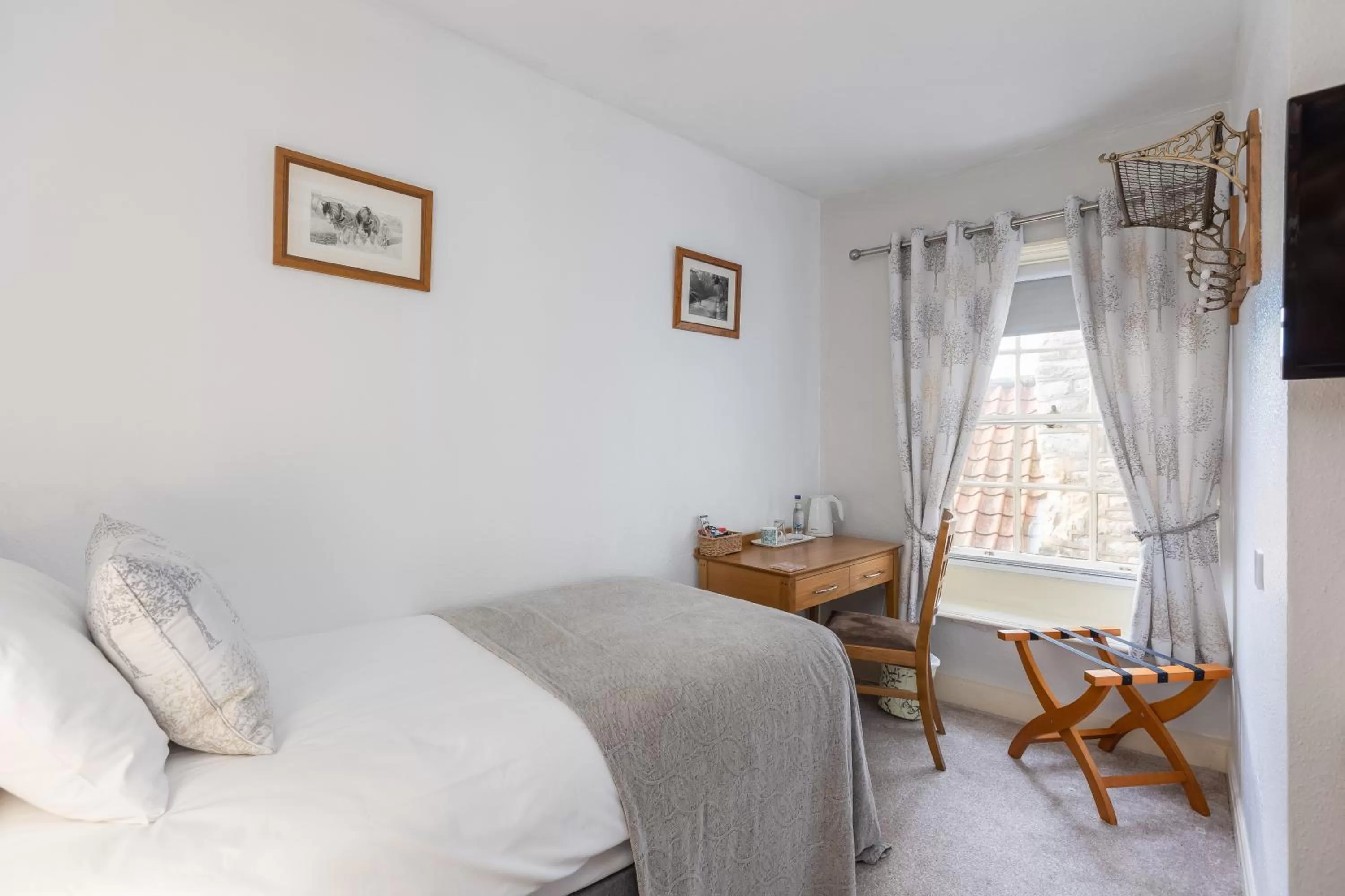 Bed in The Black Swan Inn