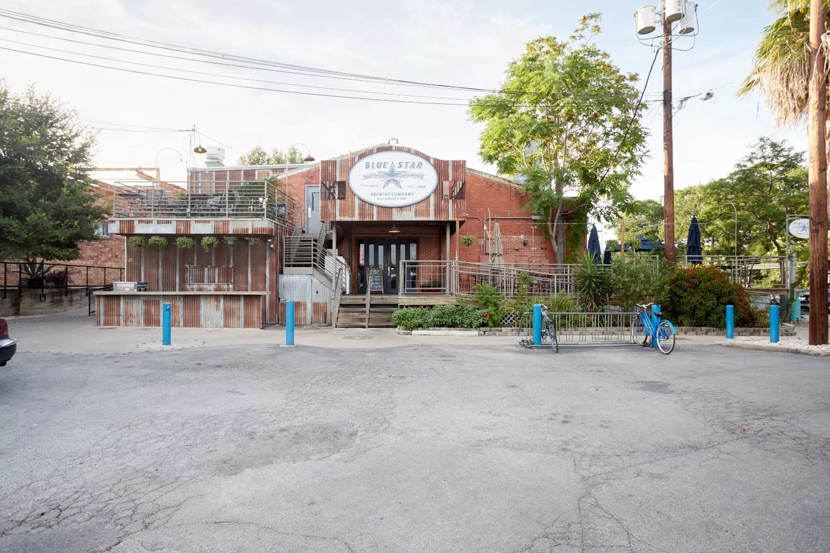 Property Building in Sonder at Southtown