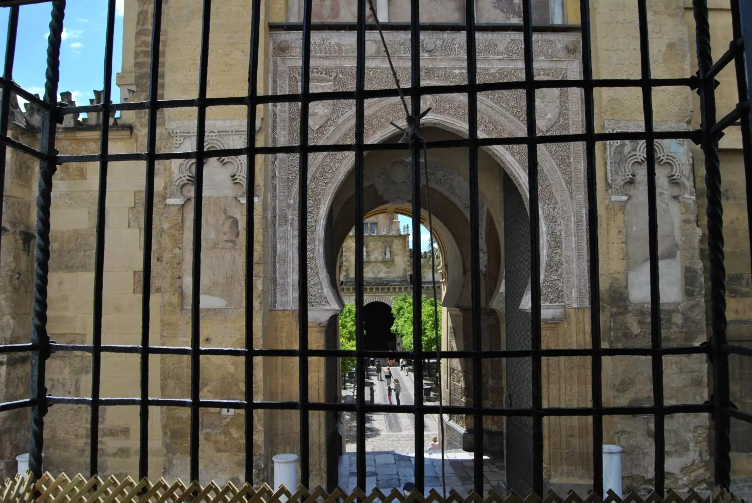 Facade/entrance in Los Patios