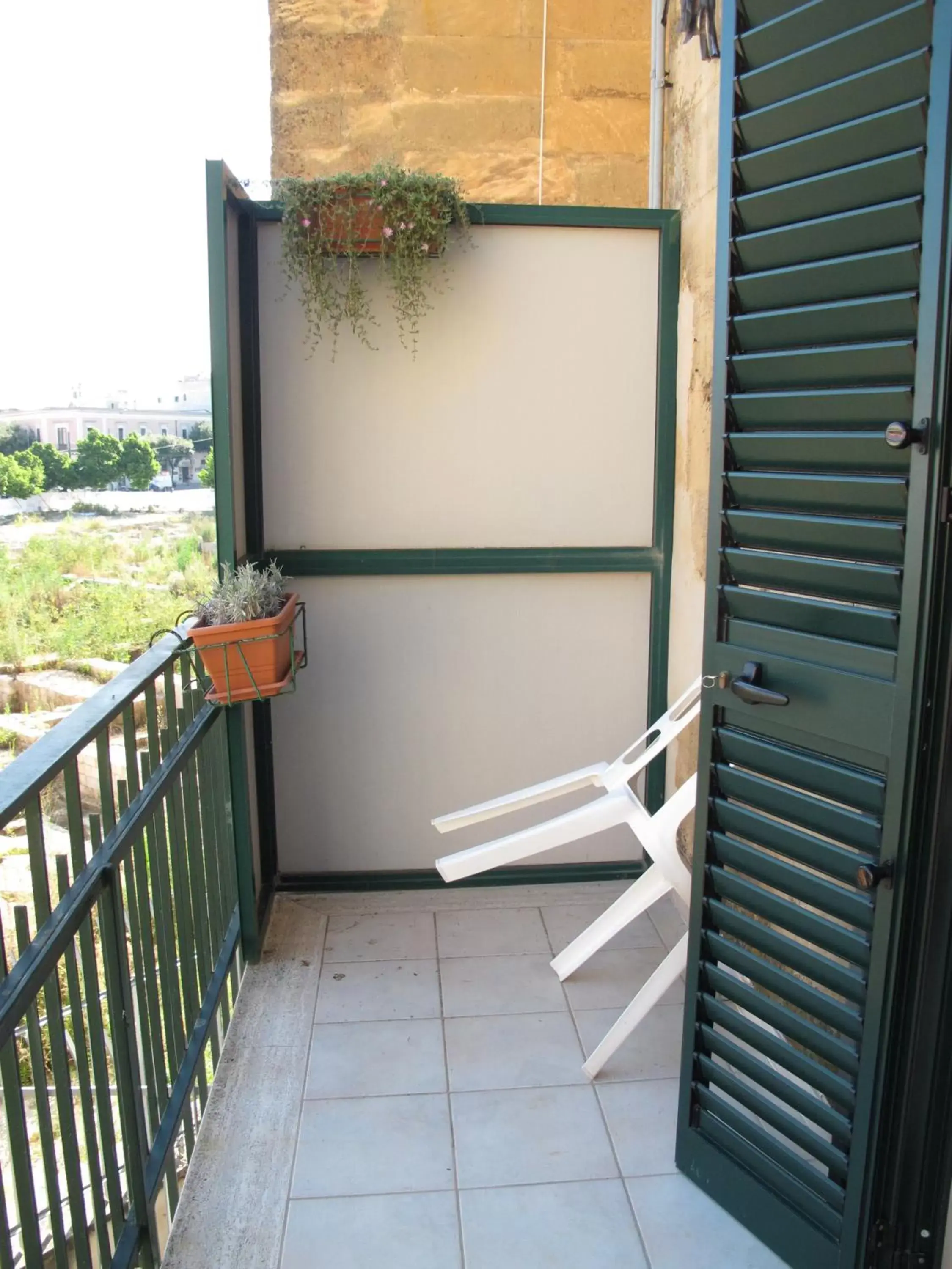 View (from property/room), Balcony/Terrace in B&B 95 a Lecce