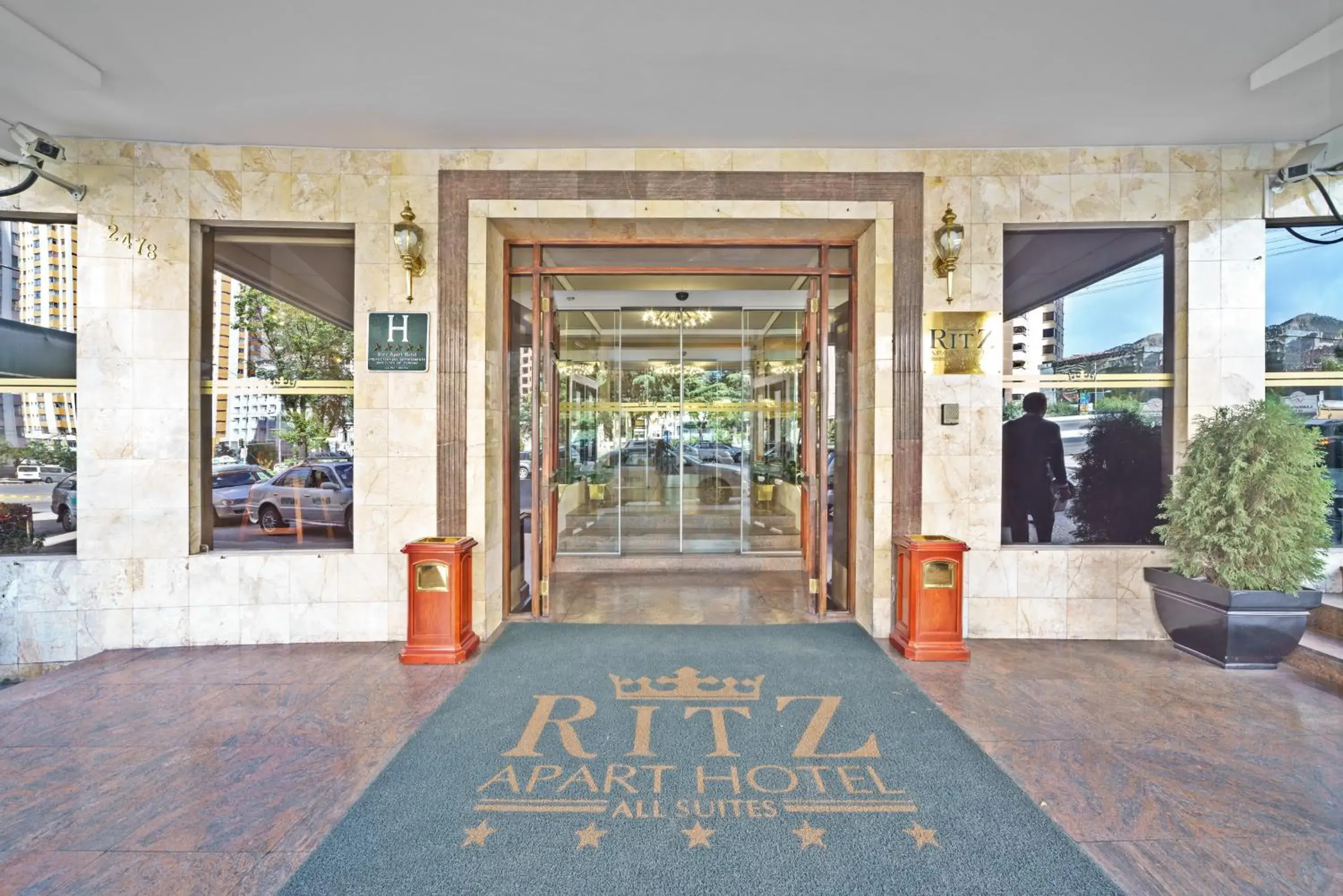 Facade/entrance in Ritz Apart Hotel