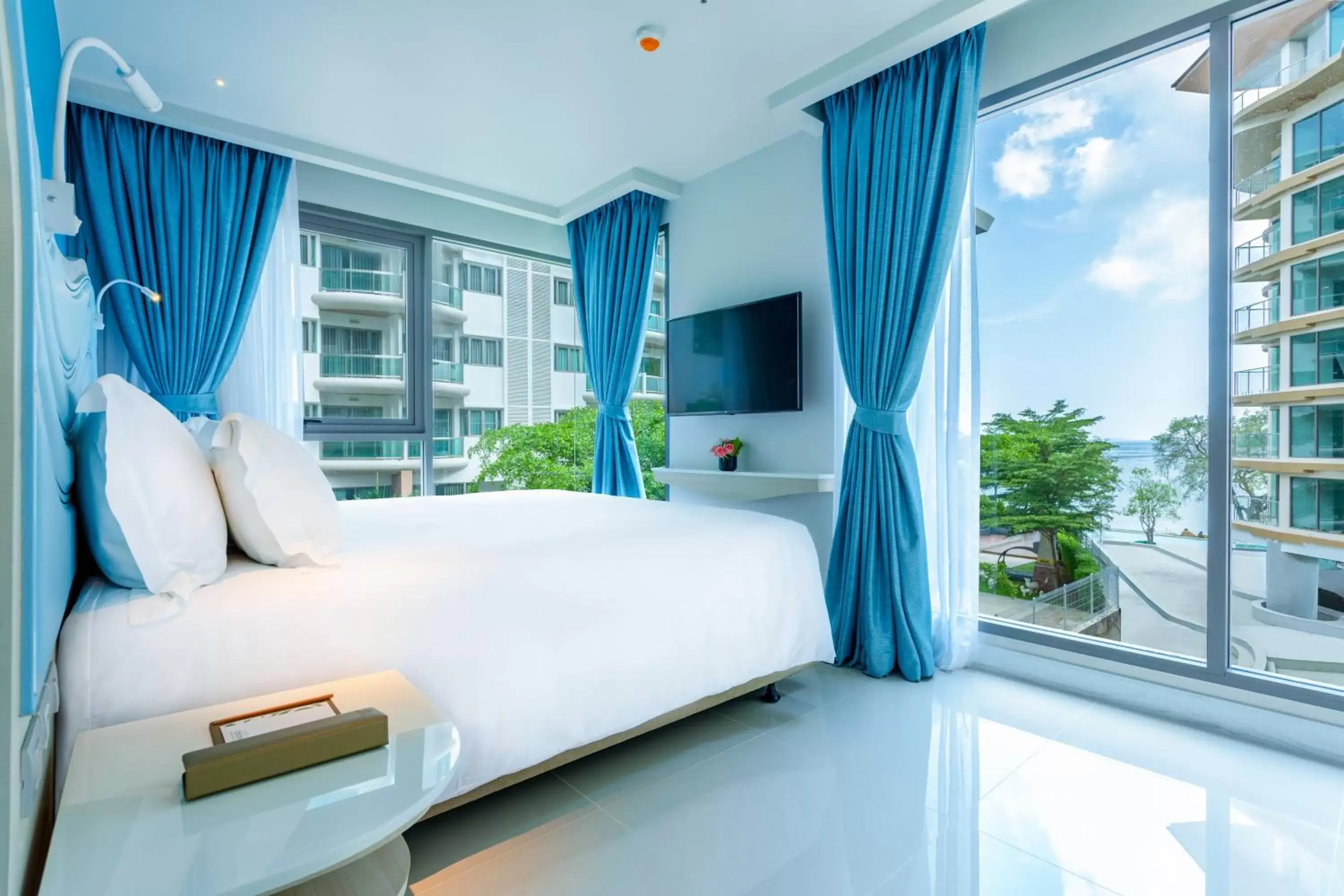 Bedroom, Bed in Centara Sonrisa Residences & Suites Sriracha - SHA Extra Plus