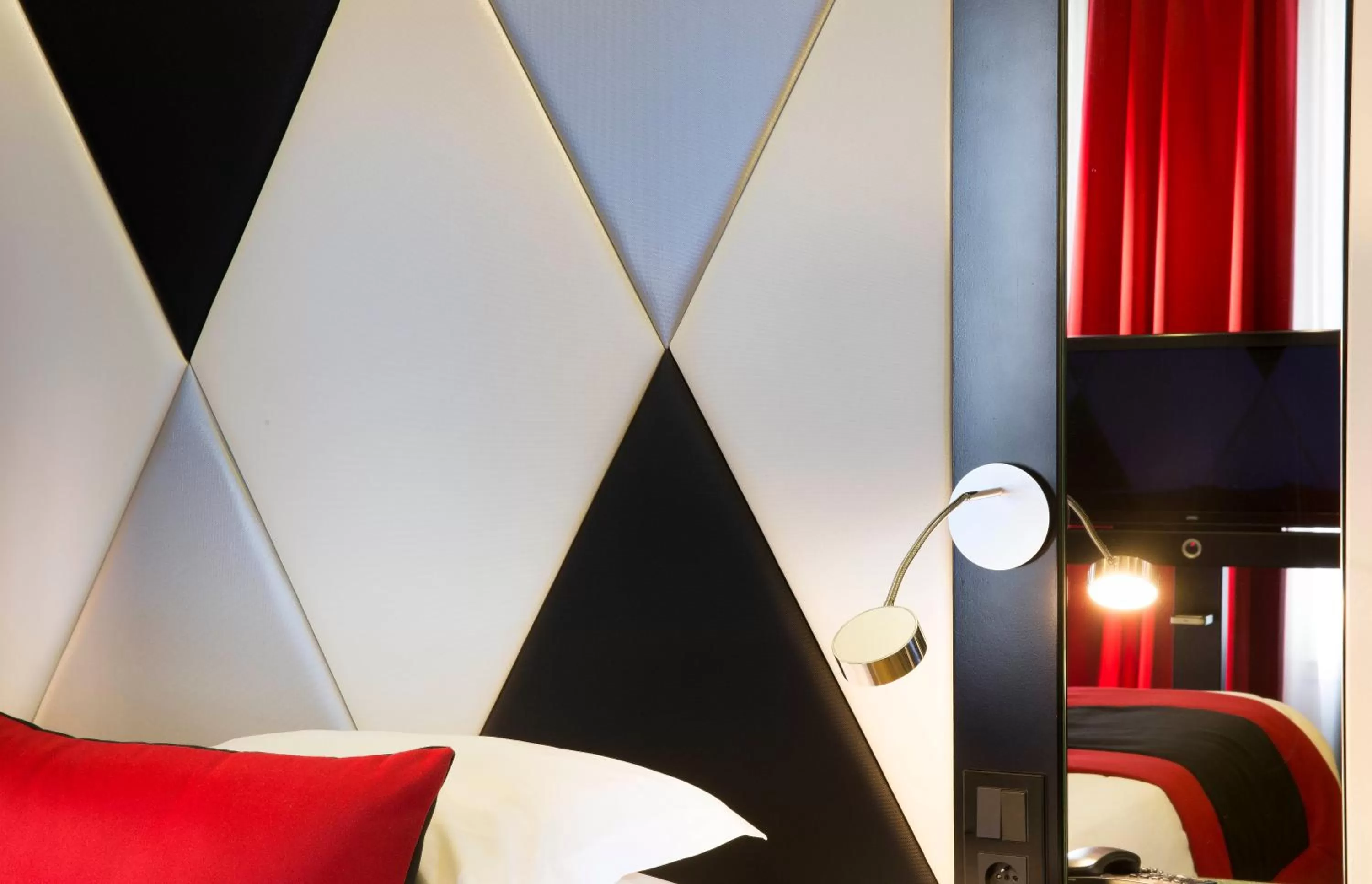 Decorative detail in L'Empire Paris - Louvre