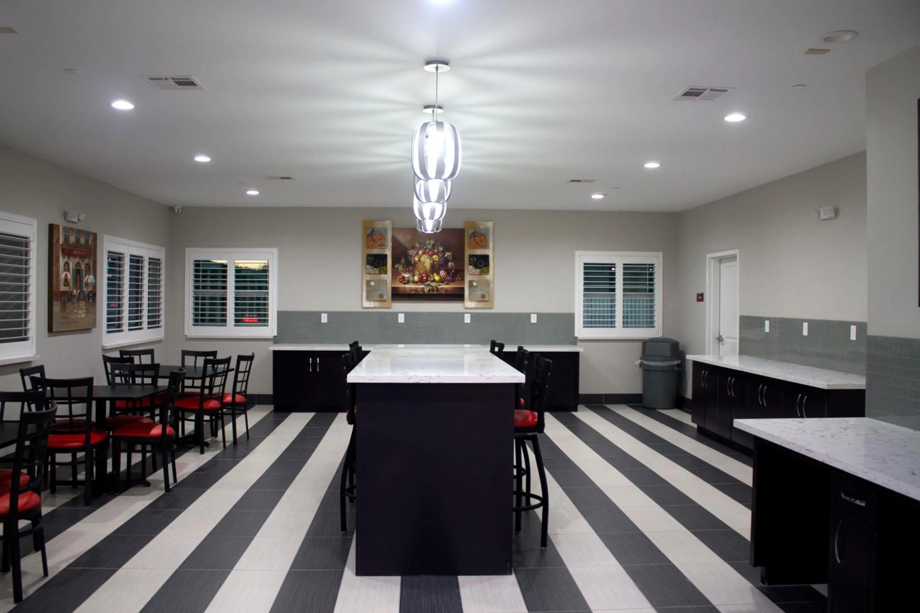 Lobby or reception in Grand Villa Inn and Suites Westchase/Chinatown