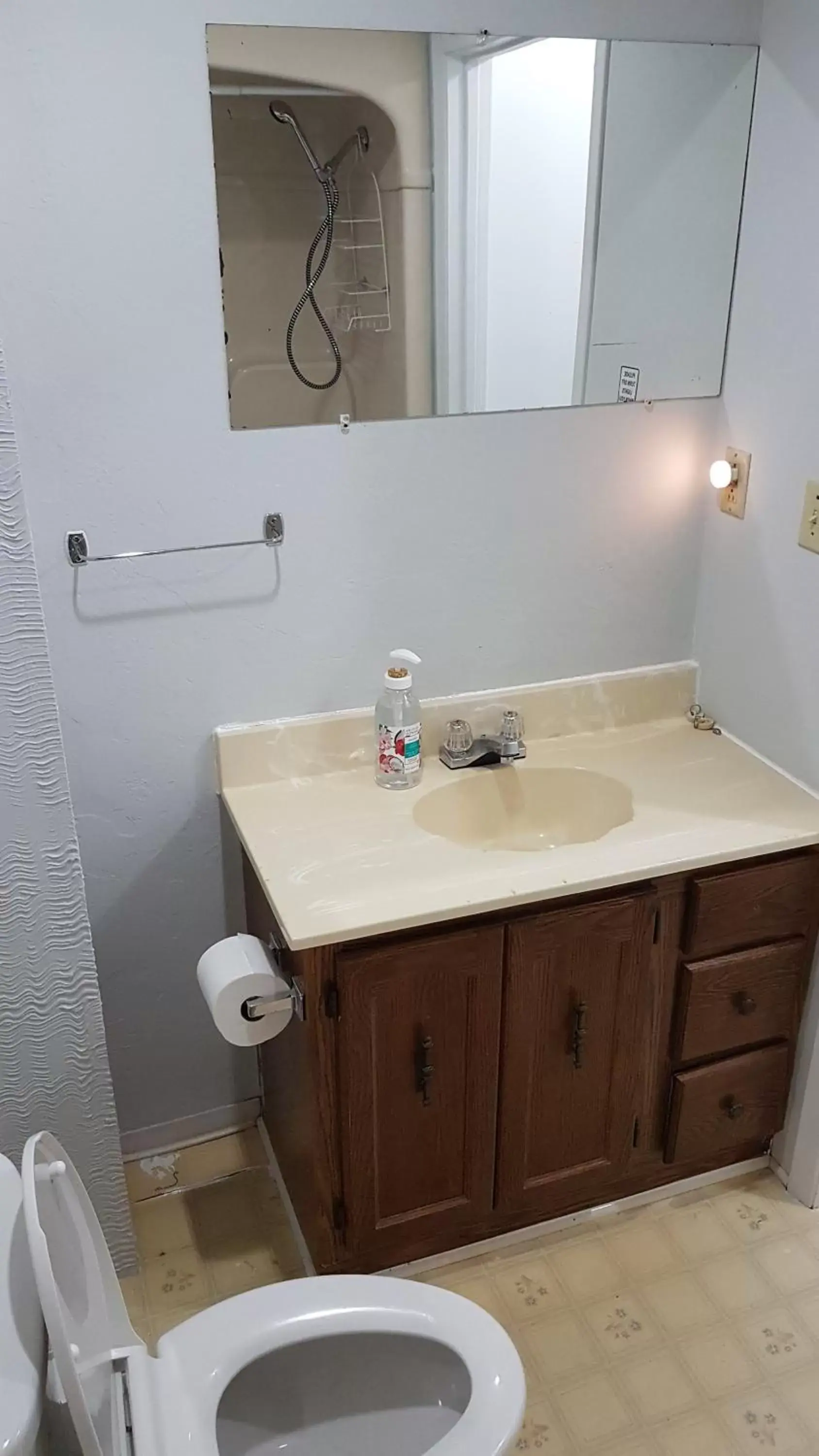 Shower, Bathroom in Executive Suites