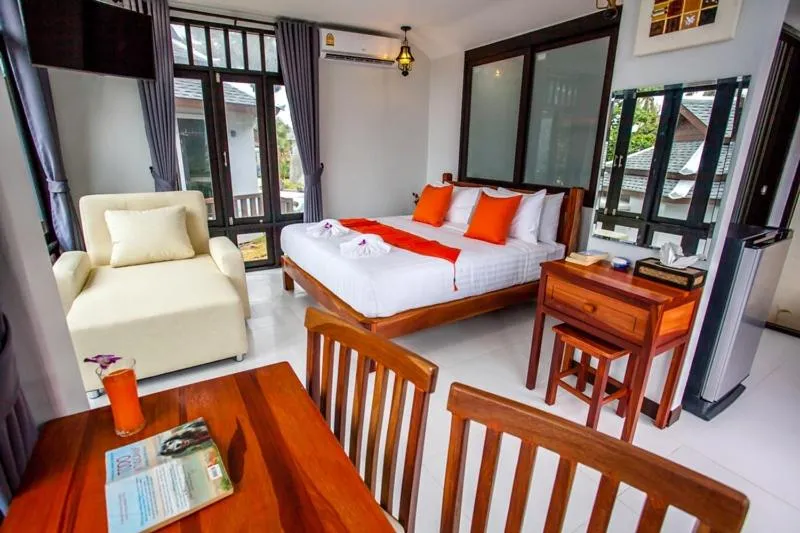 Bed in Lanta Corner Resort