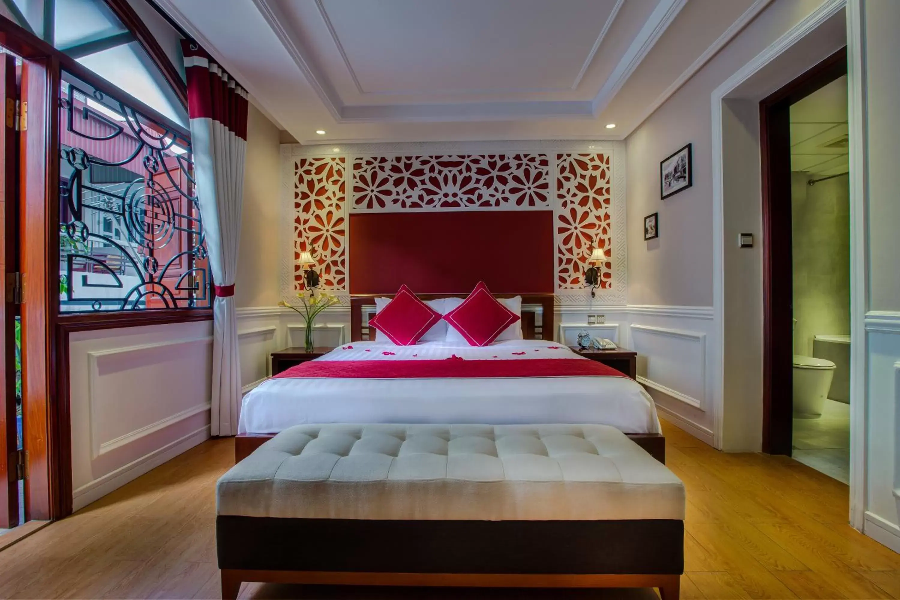 Bedroom, Bed in La Beaute De Hanoi Hotel