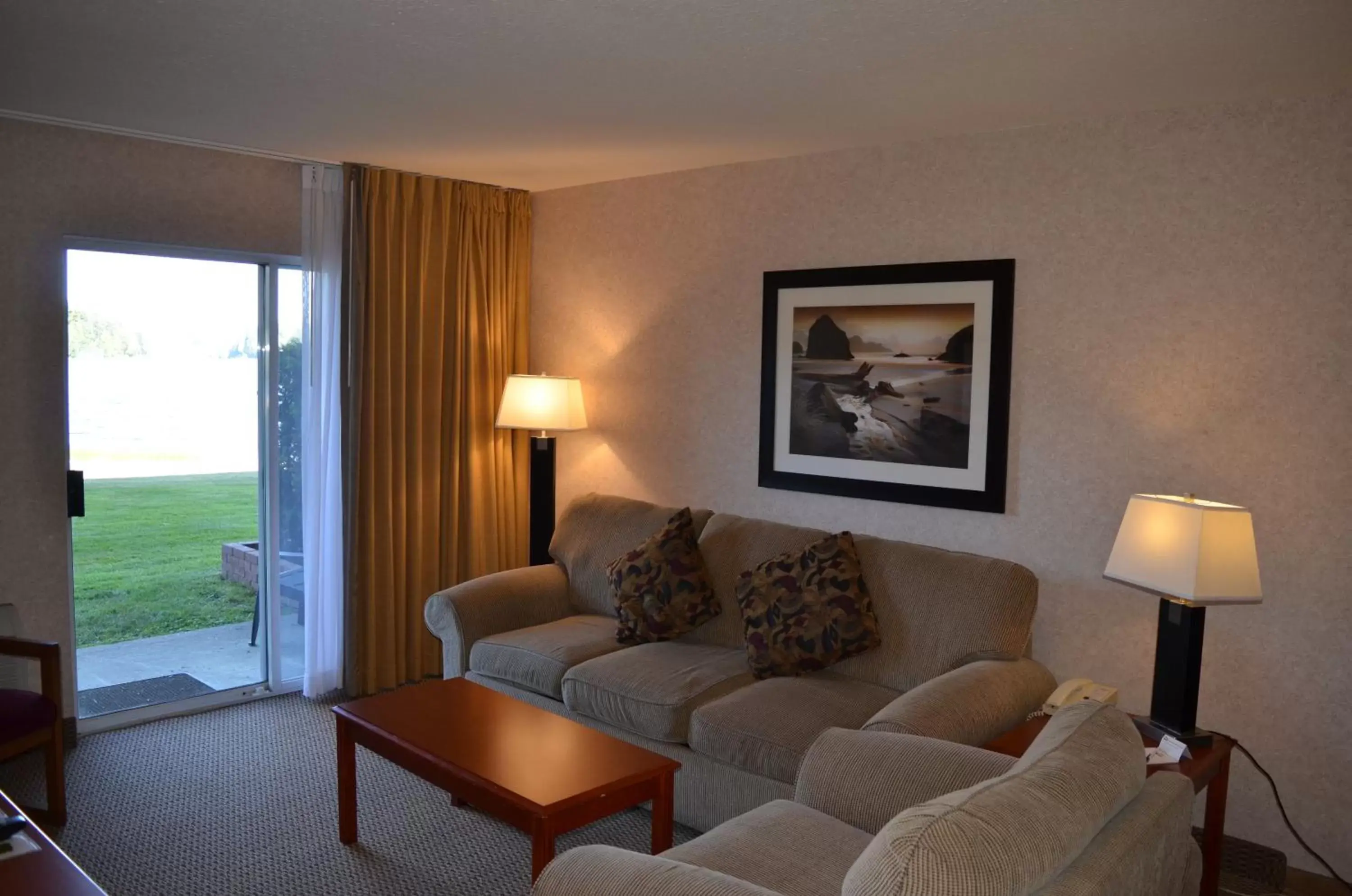 Living room, Seating Area in Inn on Long Lake