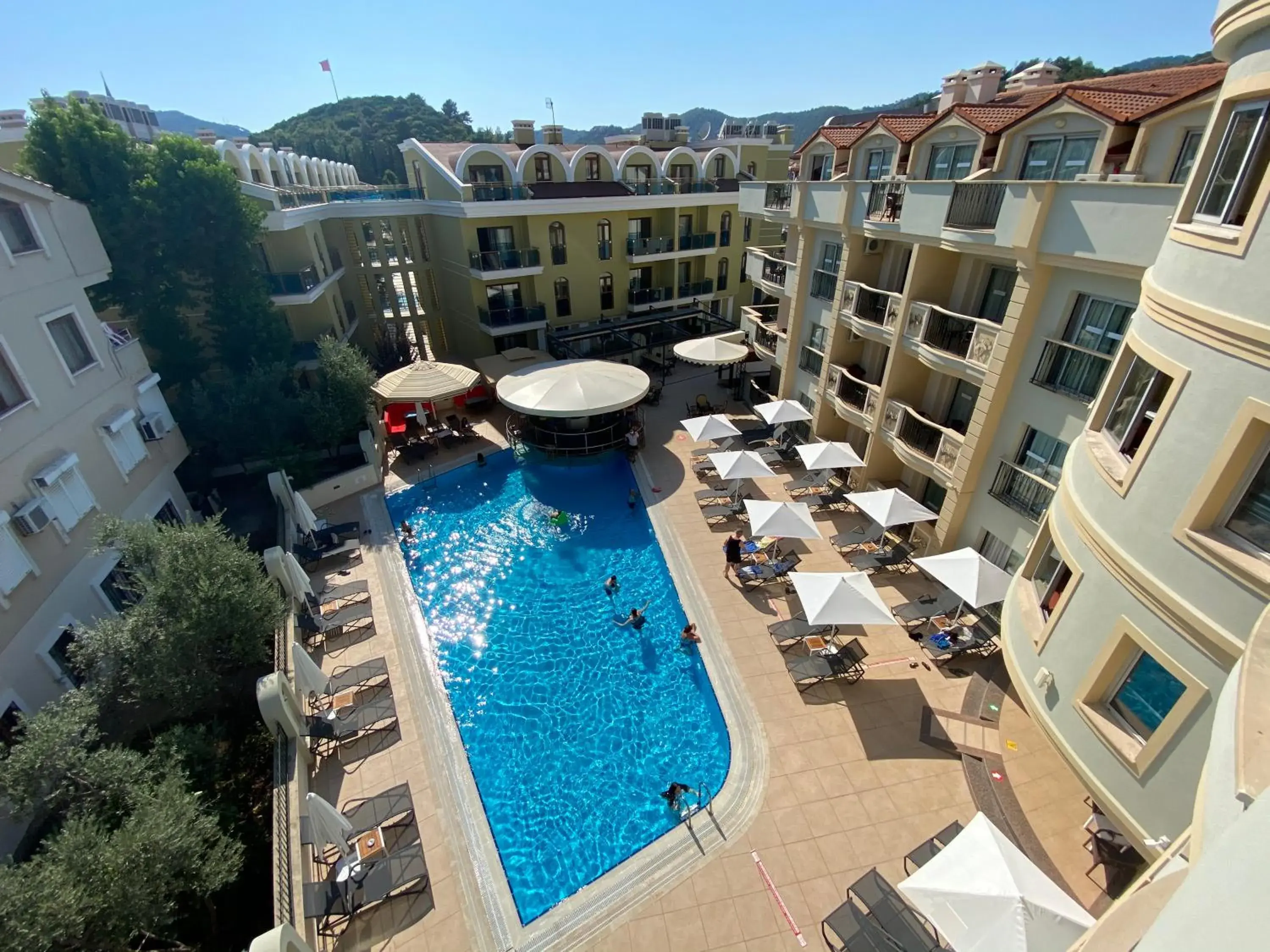 Swimming pool, Pool View in Club Karakas Apart Otel