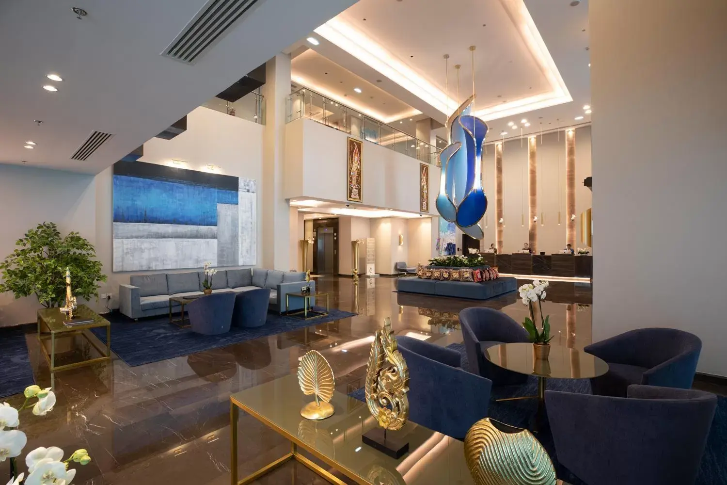 Lobby or reception in Centara West Bay Hotel & Residences Doha