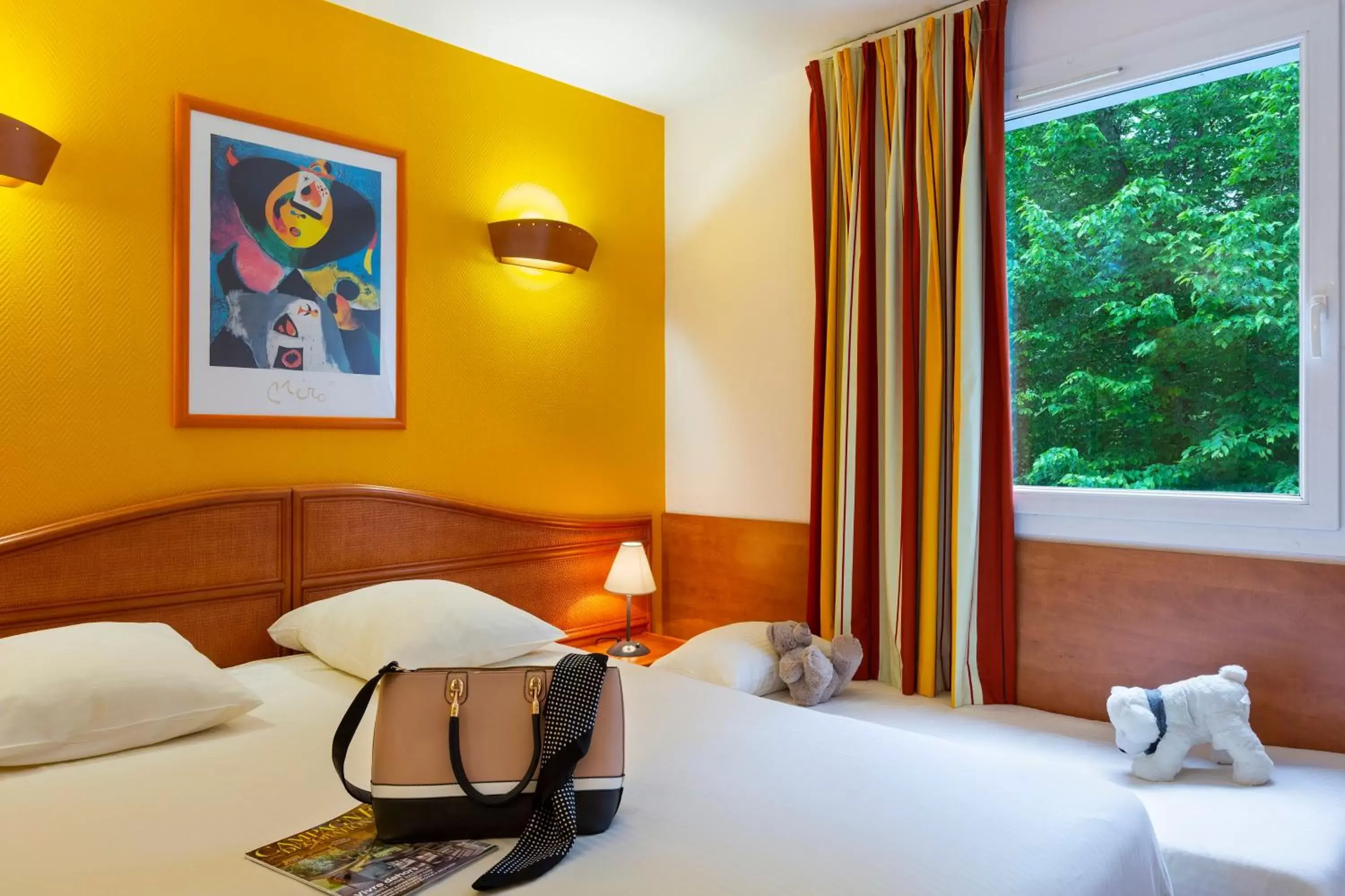 Bedroom, Bed in B&B HOTEL Amneville-les-Thermes